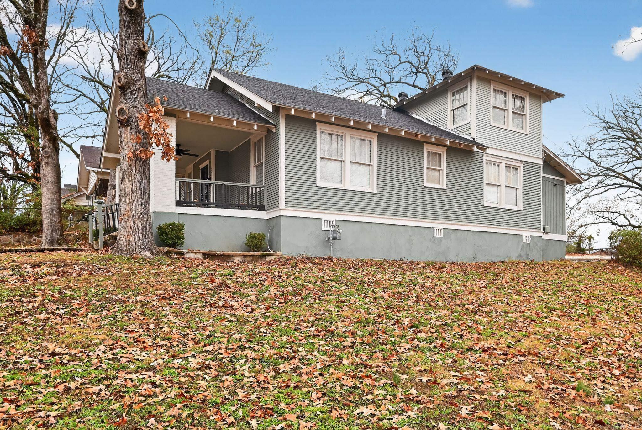 JONES & WORTHEN - Residential