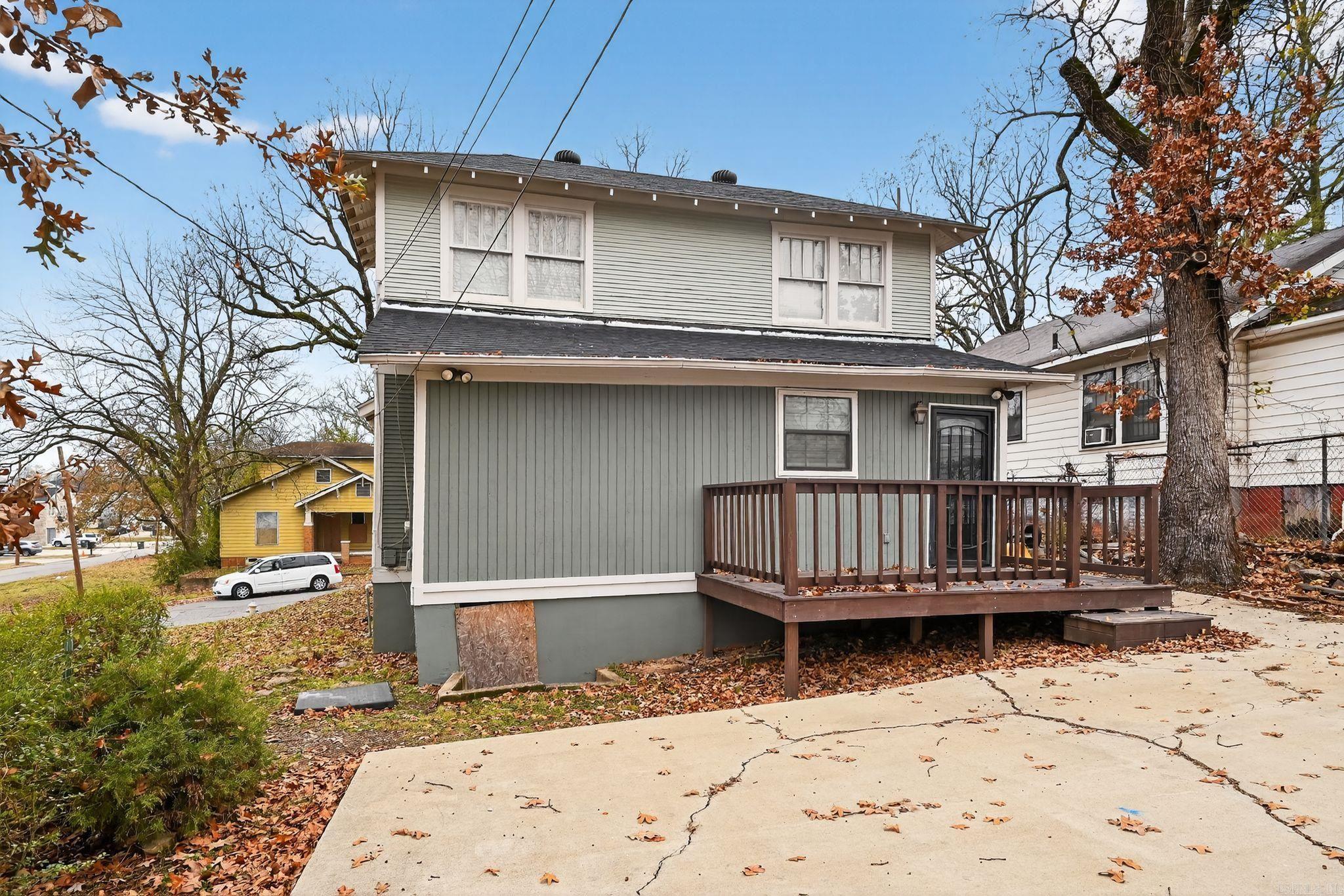 JONES & WORTHEN - Residential