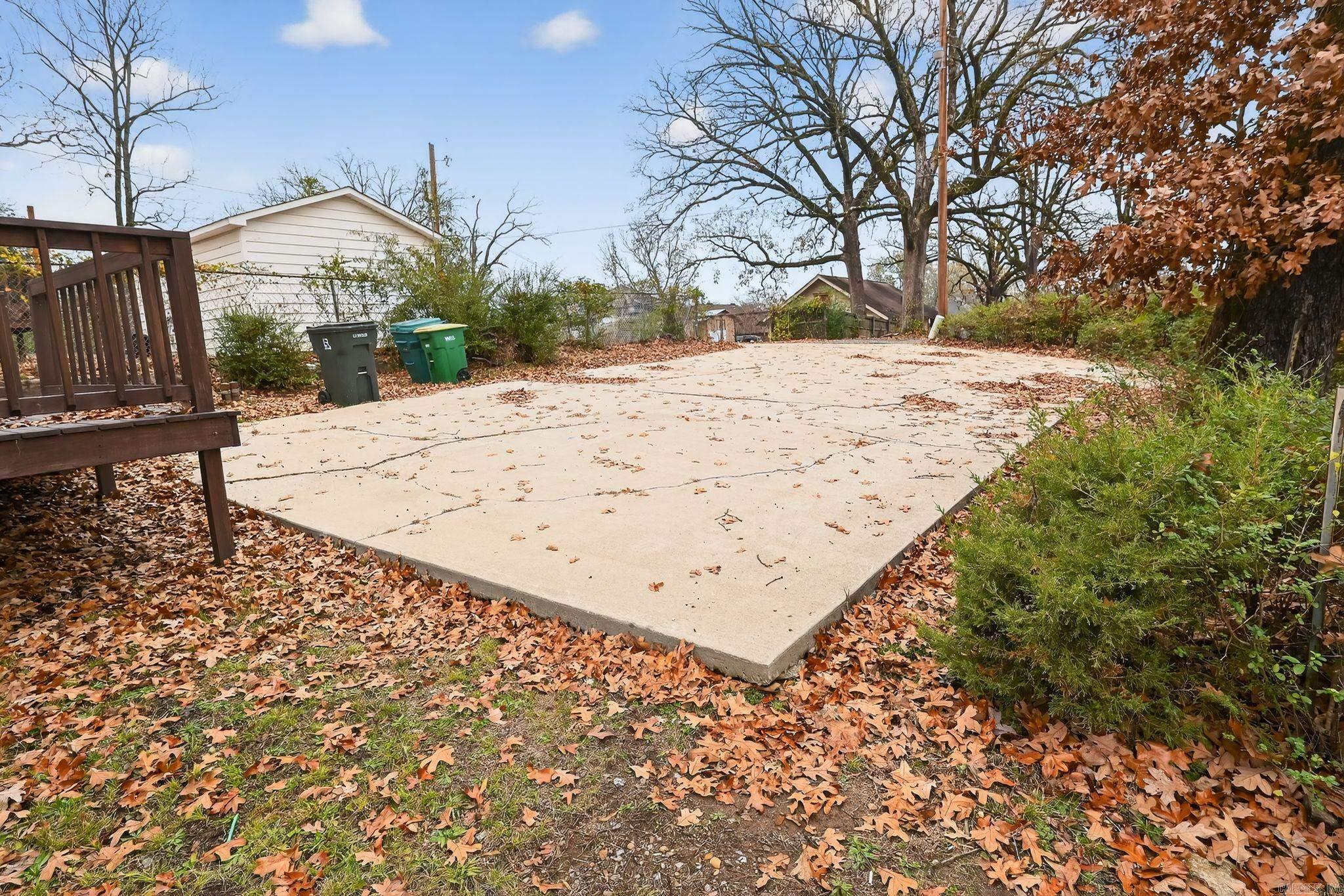 JONES & WORTHEN - Residential