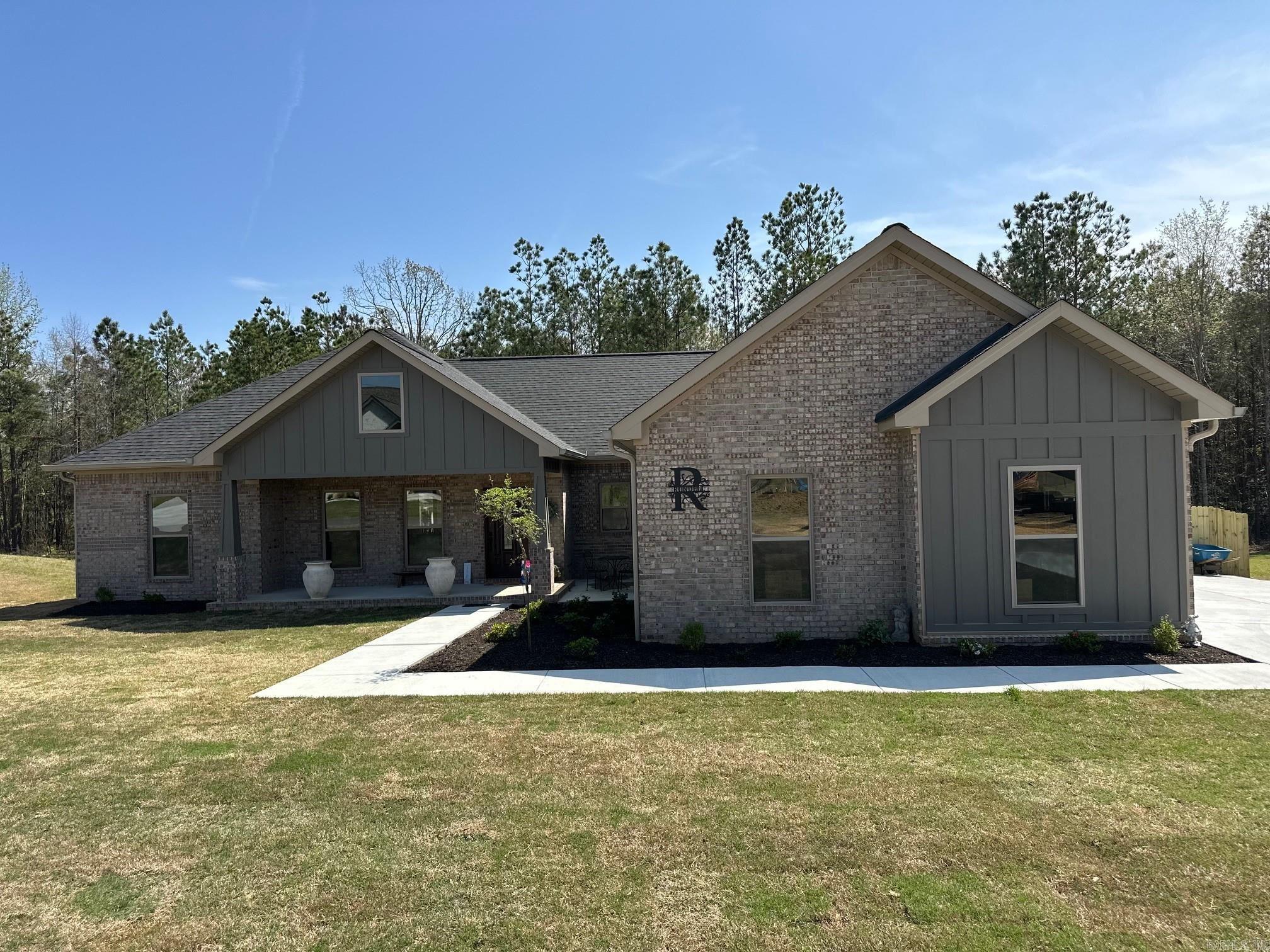 JACOB CREEK - Residential