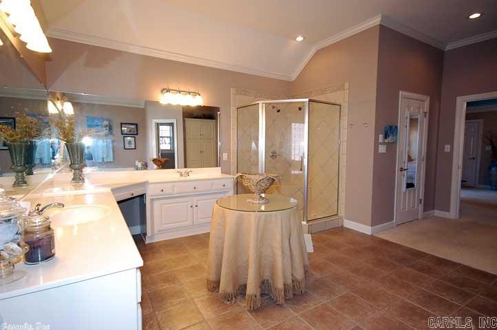 MILLERS CROSSING - Residential