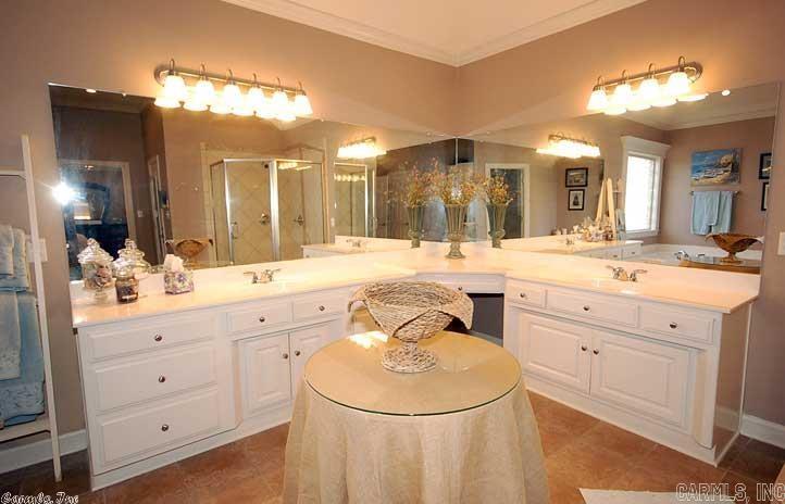 MILLERS CROSSING - Residential