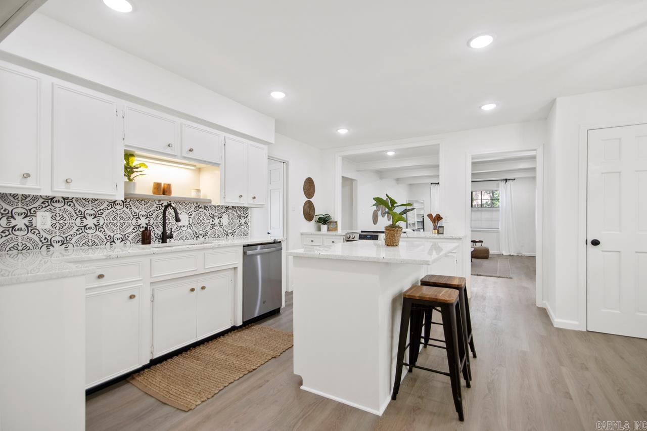 LUDINGTON HGTS - Residential