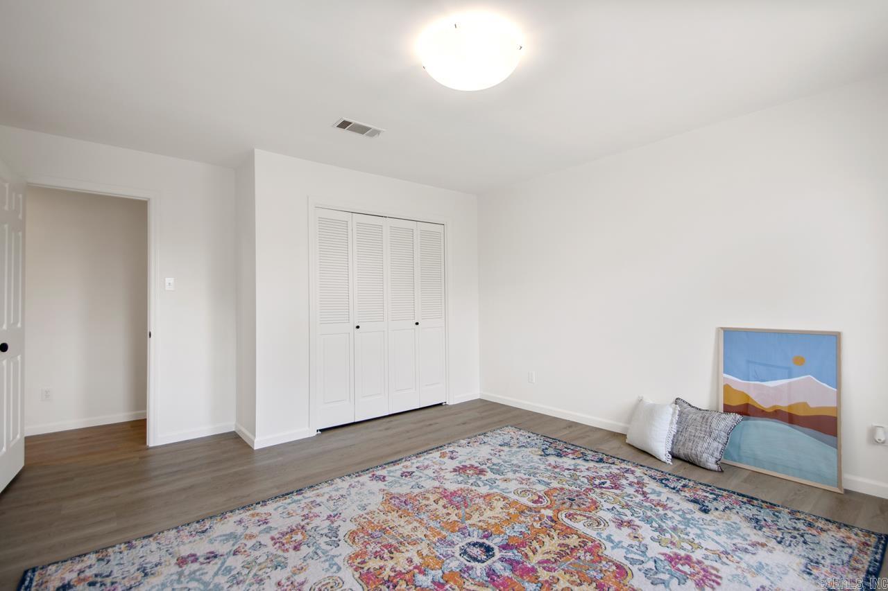 LUDINGTON HGTS - Residential