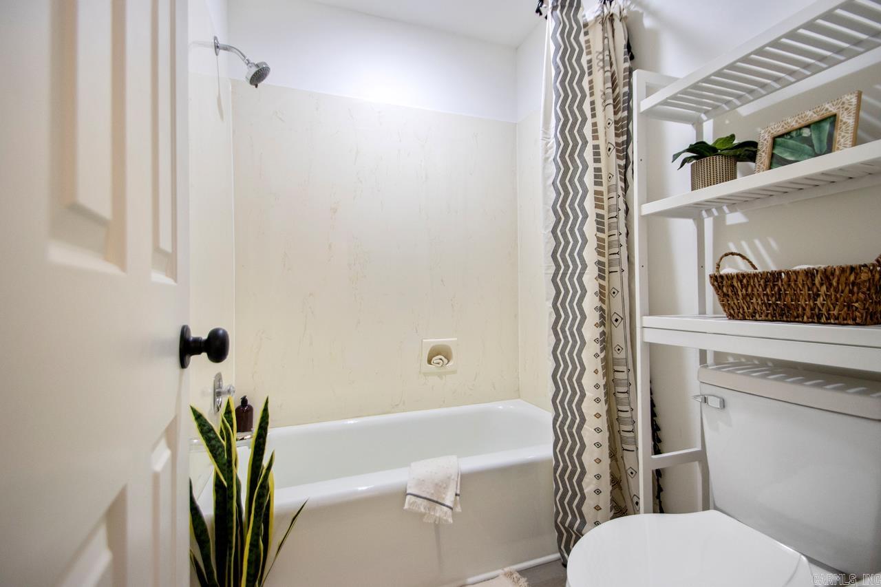 LUDINGTON HGTS - Residential