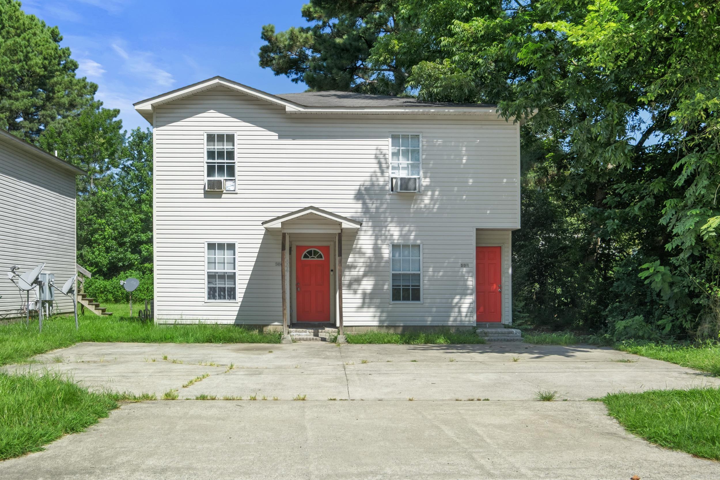Great cash flowing property for sale in the Cabot School District. These two duplexes (4 doors) are all 2 bedroom 1 bath and over 900 sq feet. Each unit has it's own parking and outdoor space. Three of the four units are currently rented. Seller is offering concessions for any repairs. Don't miss this opportunity. Cash flowing properties are hard to find! Seller is selling each duplex individually or as a package.