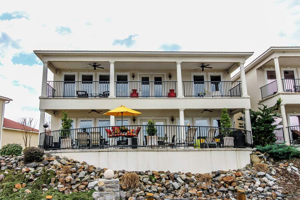 Vizcaya at the Lake - Residential