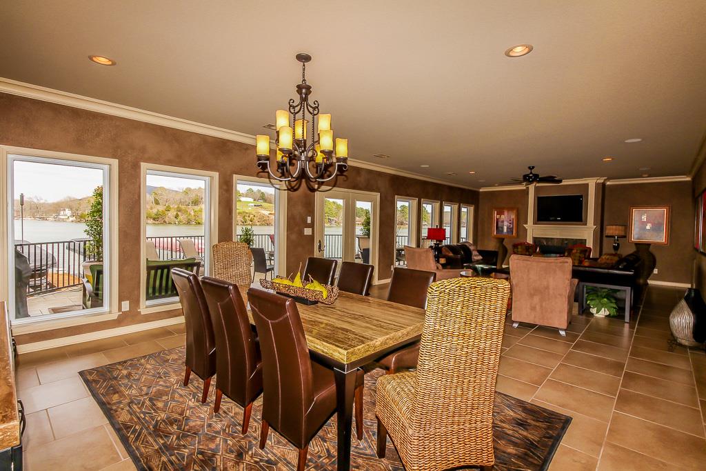 Vizcaya at the Lake - Residential