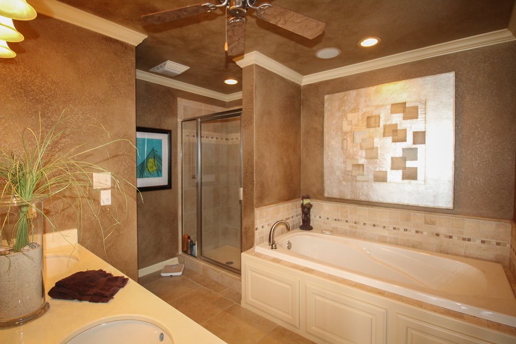 Vizcaya at the Lake - Residential