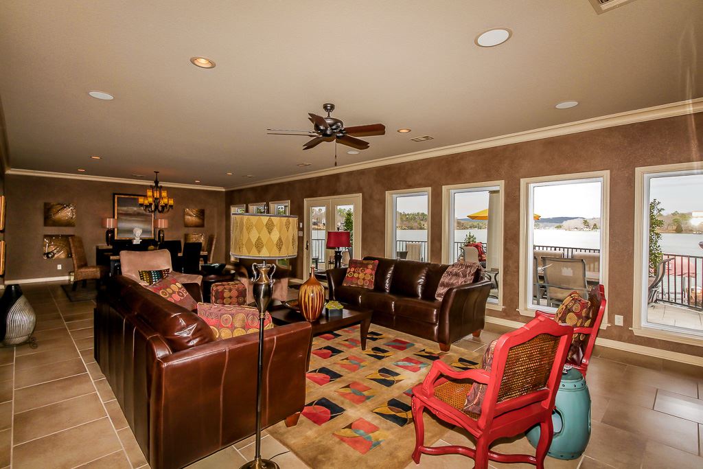 Vizcaya at the Lake - Residential