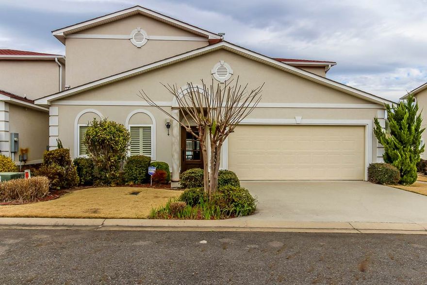 Ownership of this spectacular property insures you will have it all! -- Gated community, spacious open floor plan, three bedrooms, three full baths, lake access, high-end luxury architectural features and details.  Sit on your large patio just feet from the lake, complete with boardwalk, and look out over the boat slips and enjoy Lake Hamilton at its finest.  Don't wait.  Come see this lovely detached home today!