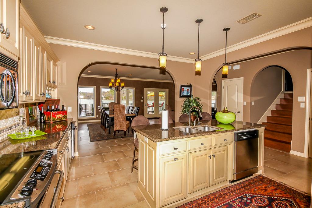 Vizcaya at the Lake - Residential