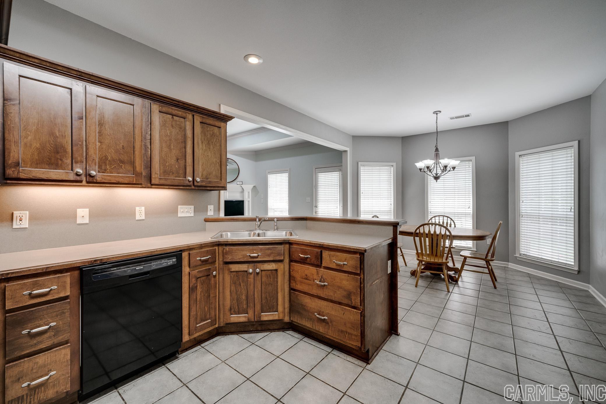 SOUTH WIND - Residential