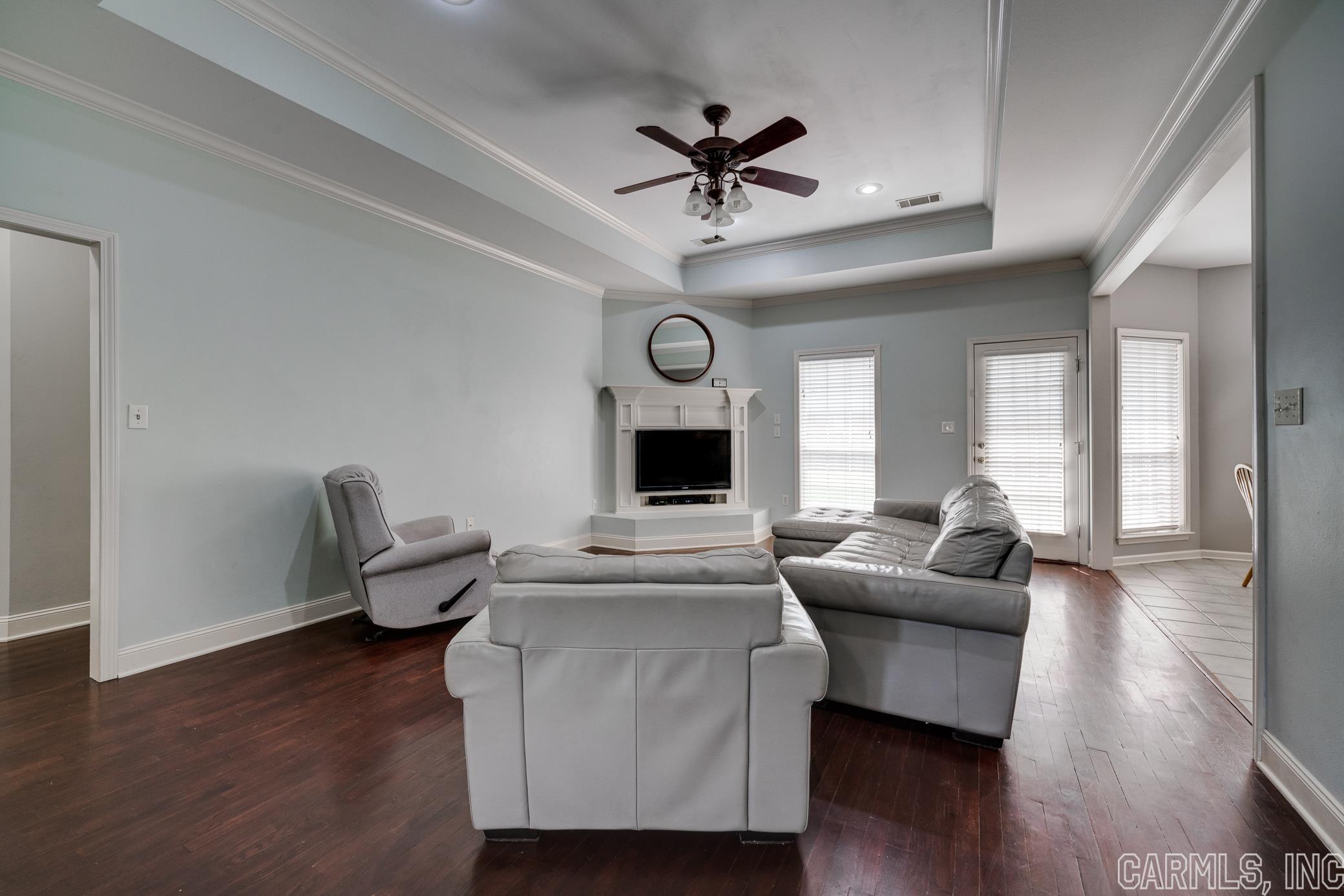 SOUTH WIND - Residential