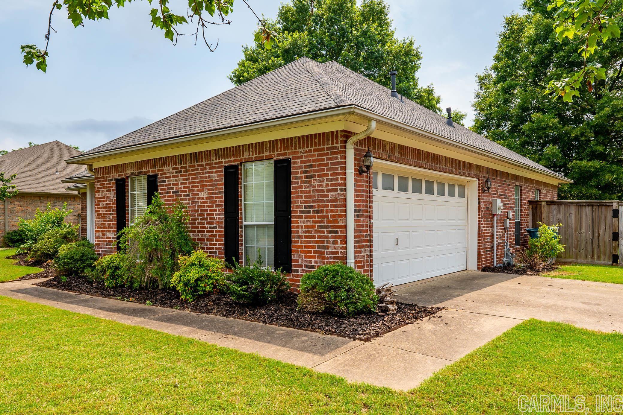 SOUTH WIND - Residential