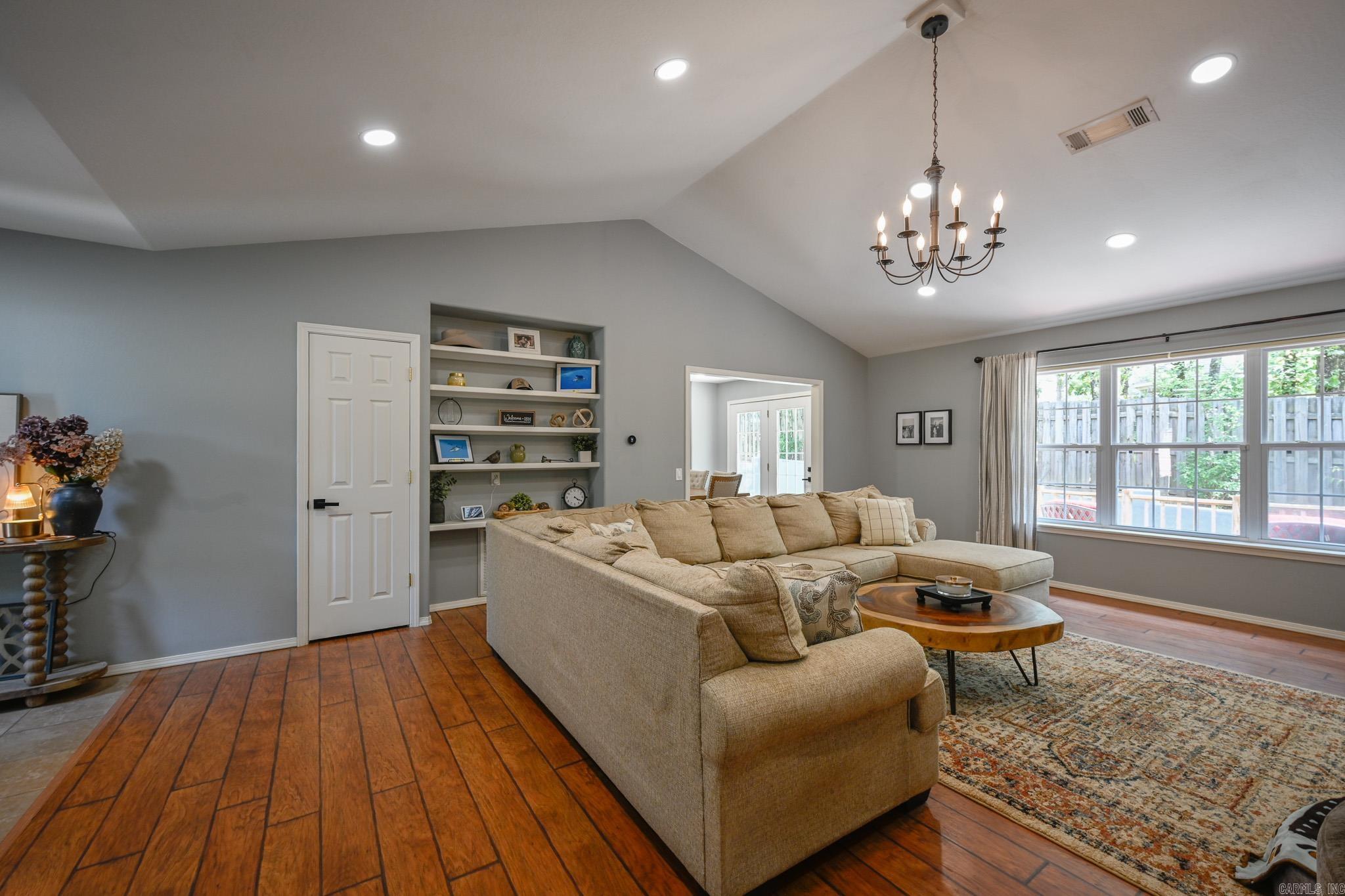TIMBER RIDGE EAST - Residential