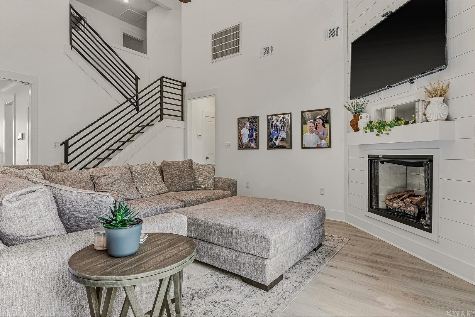 THE VILLAS AT SAGE MEADOWS - Residential