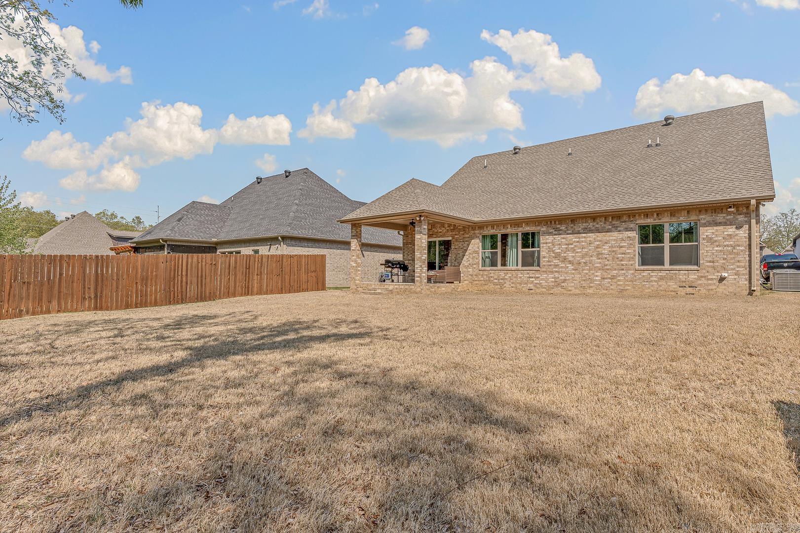 THE VILLAS AT SAGE MEADOWS - Residential