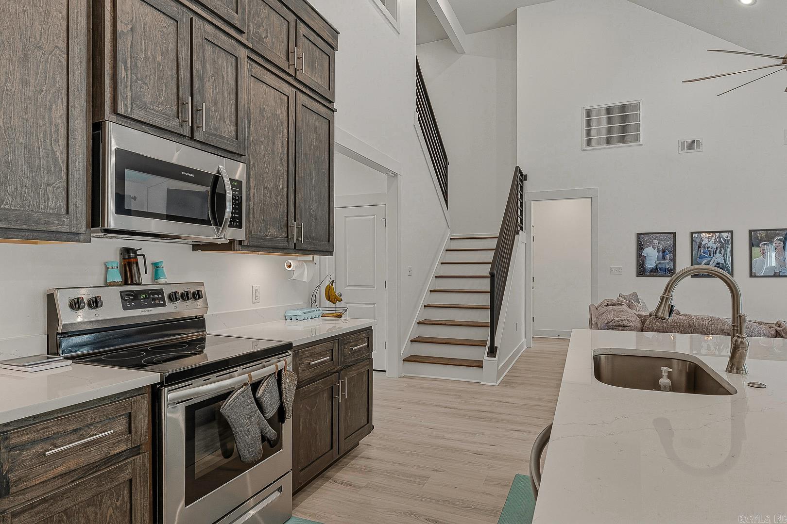 THE VILLAS AT SAGE MEADOWS - Residential