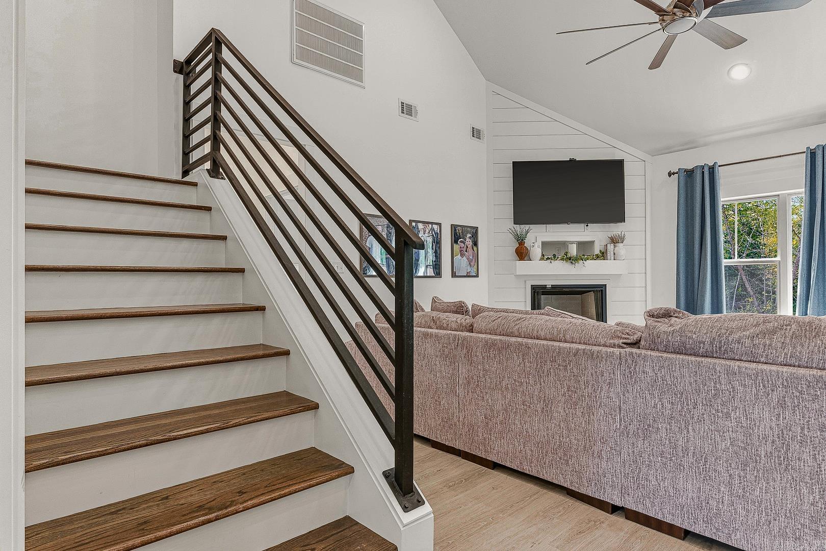 THE VILLAS AT SAGE MEADOWS - Residential