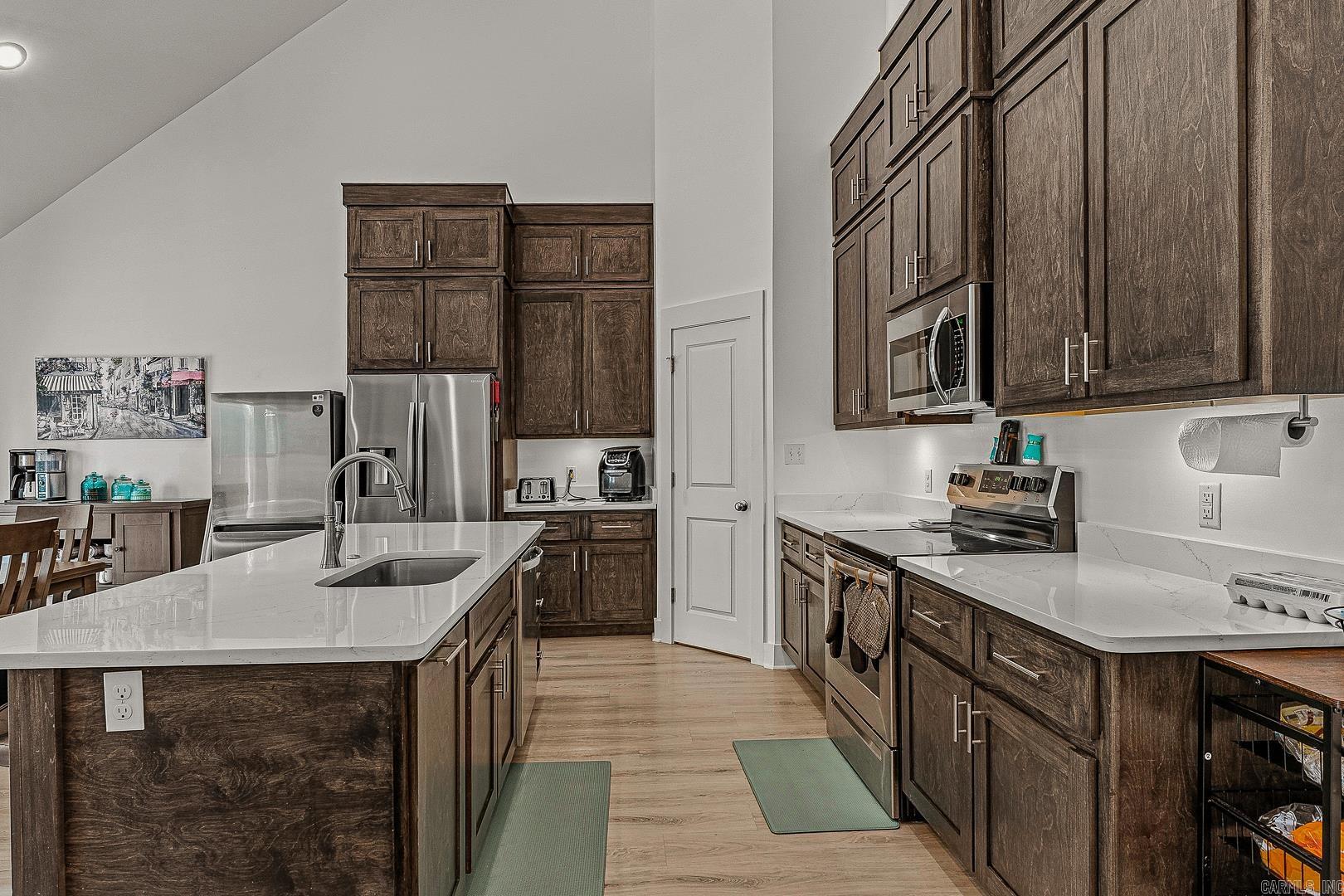 THE VILLAS AT SAGE MEADOWS - Residential