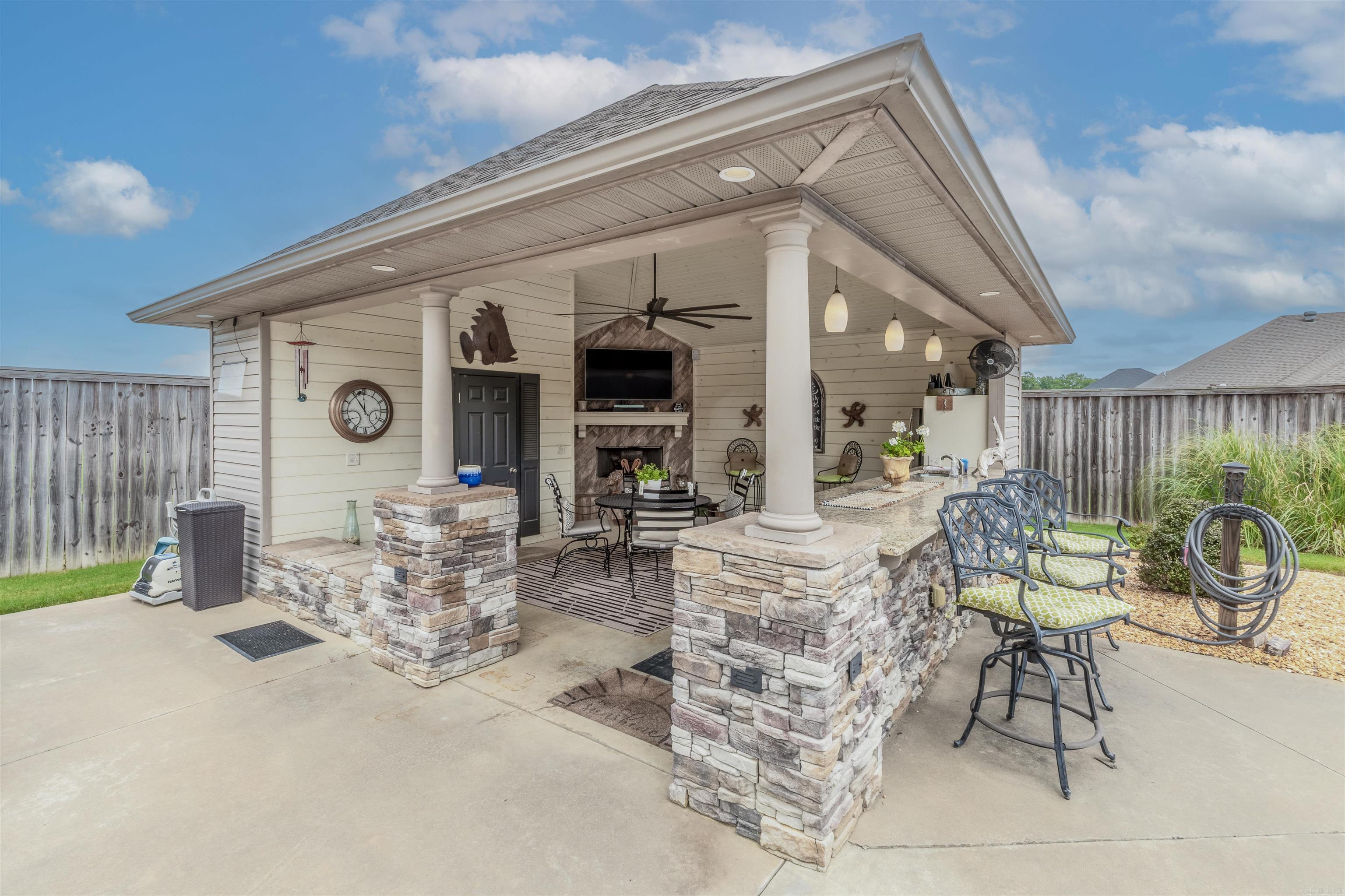 Saddle Creek - Residential