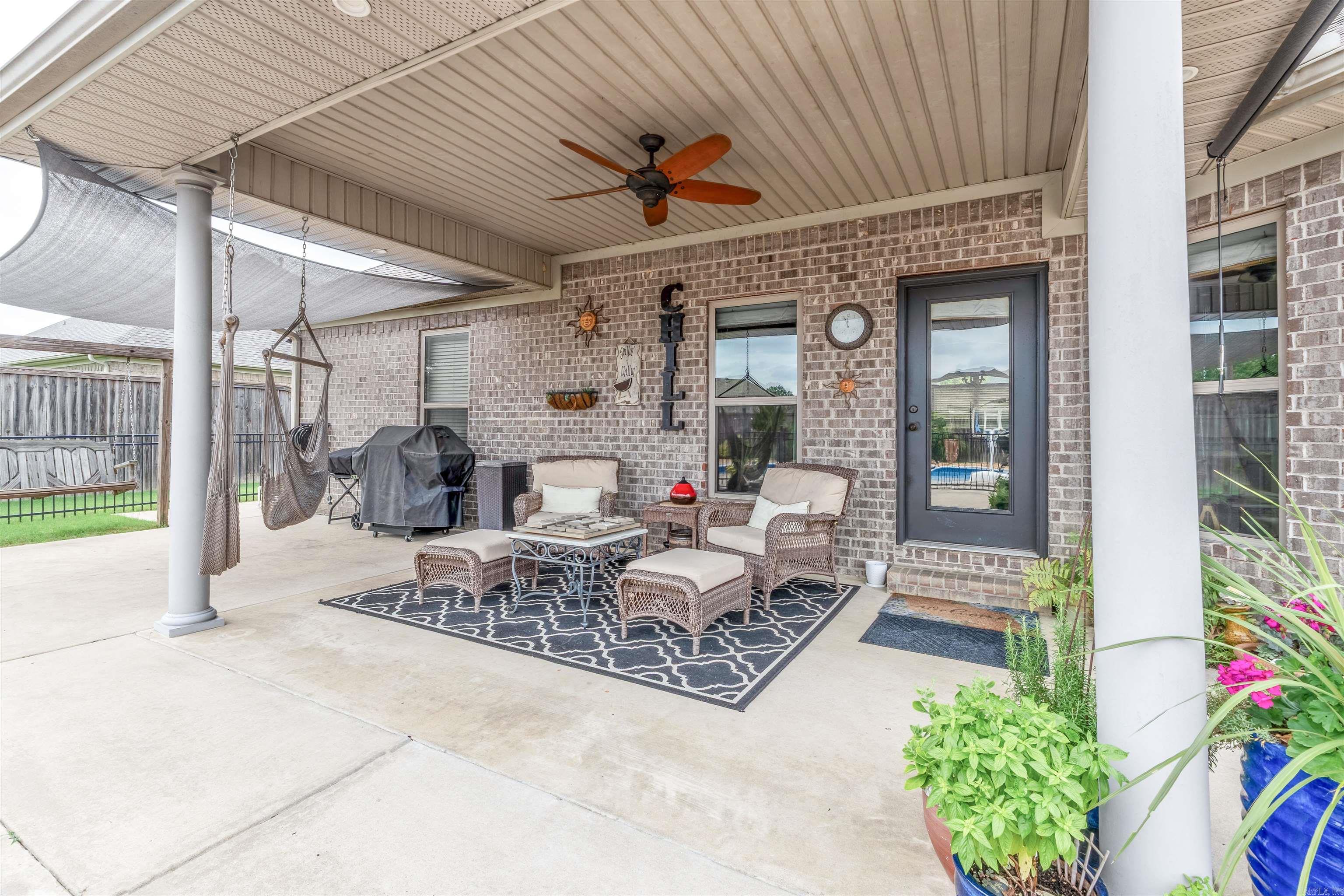 Saddle Creek - Residential