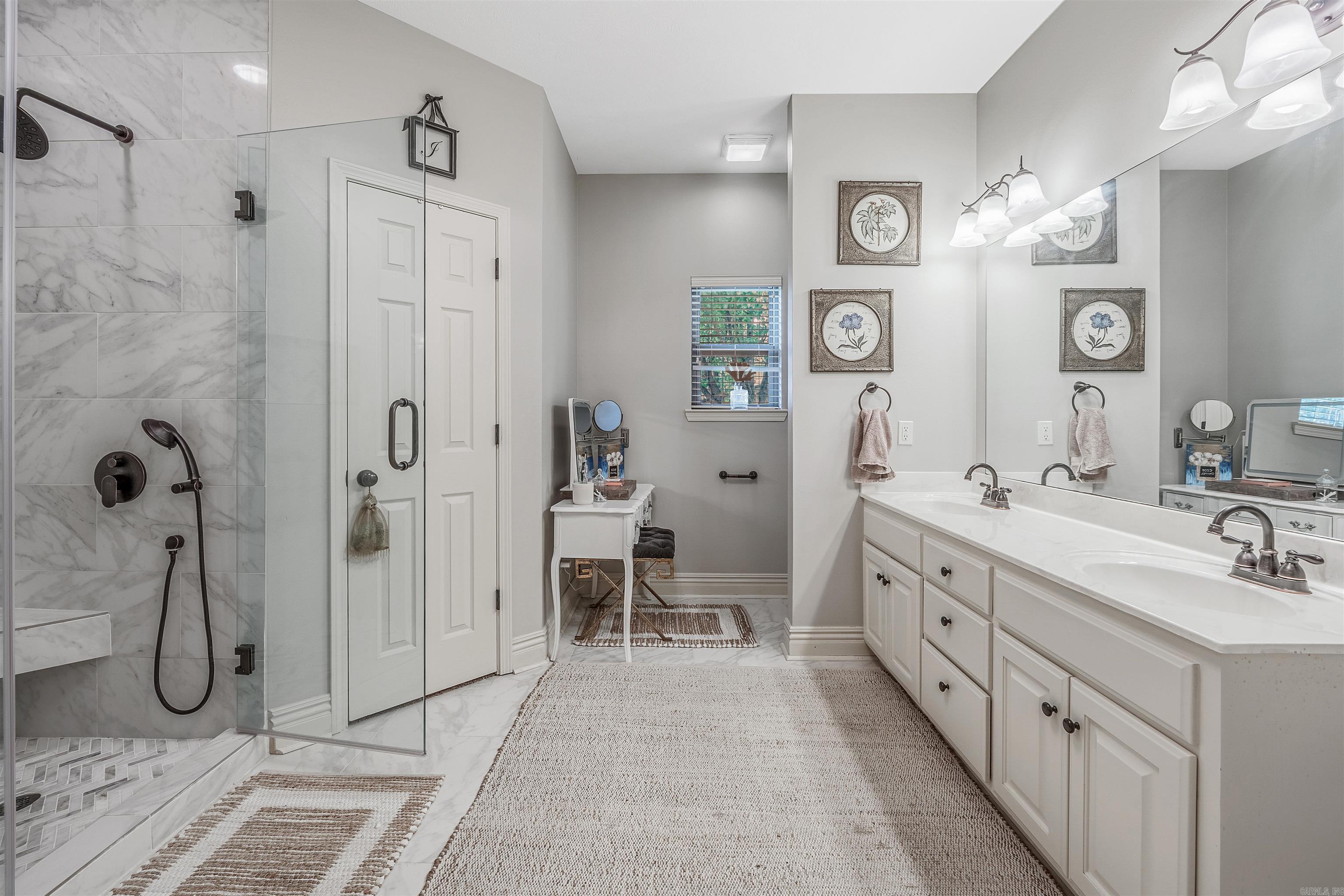 Saddle Creek - Residential