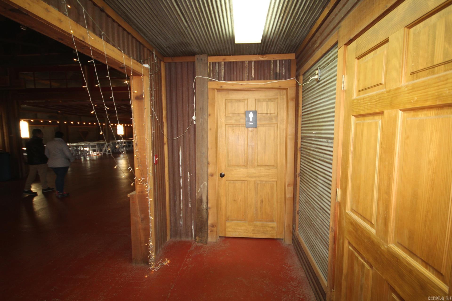 Metes & Bounds - Commercial Sale