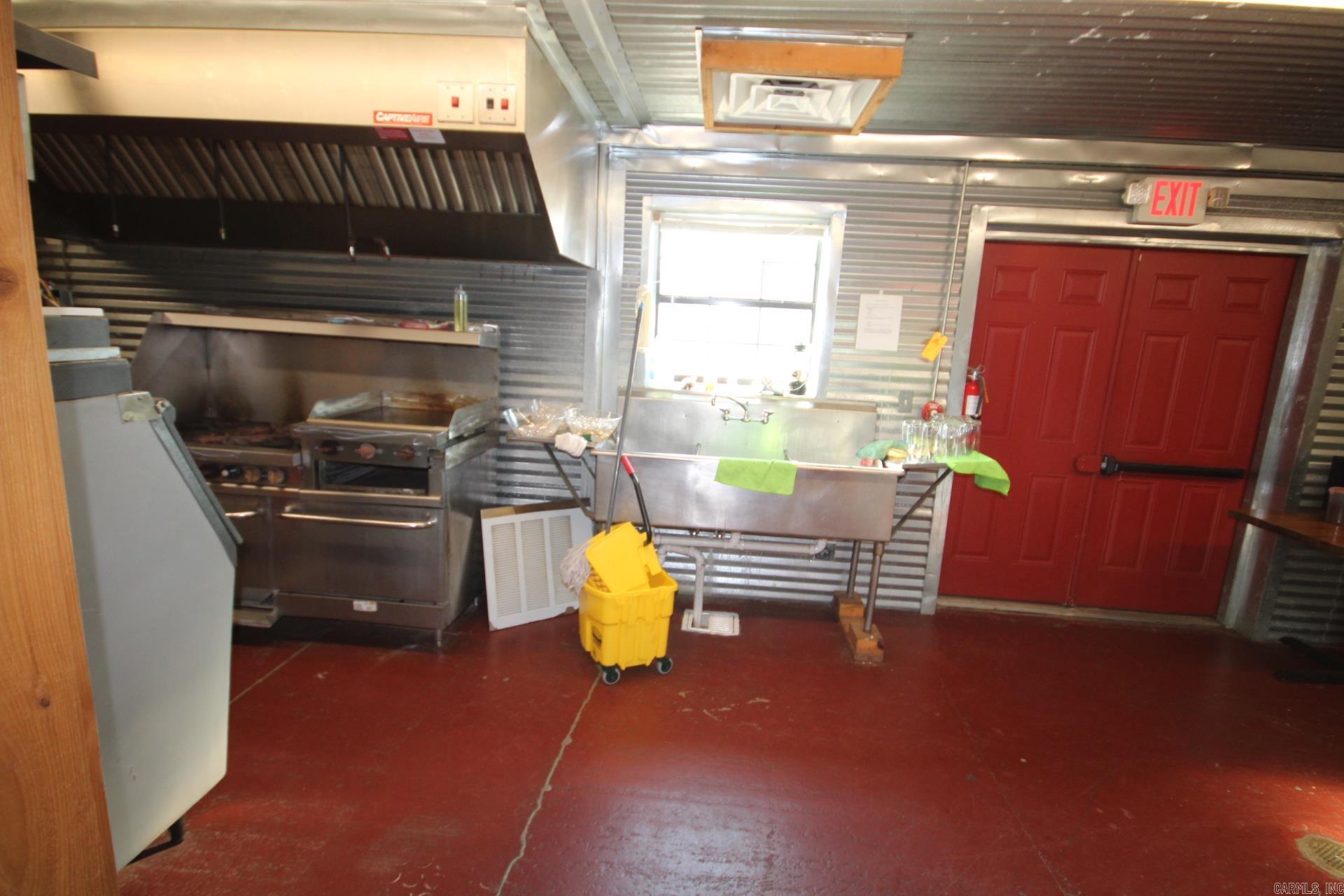 Metes & Bounds - Commercial Sale