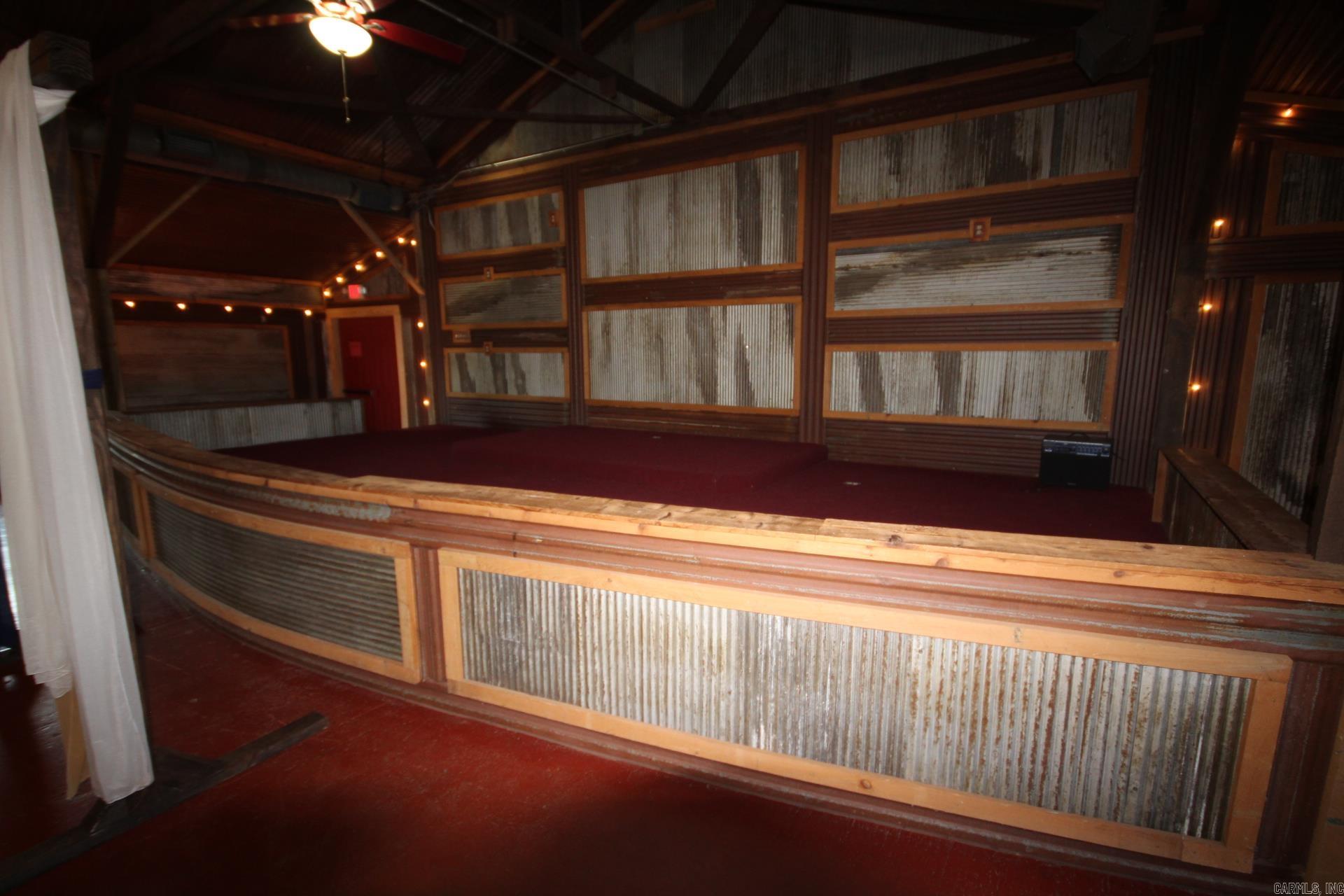 Metes & Bounds - Commercial Sale