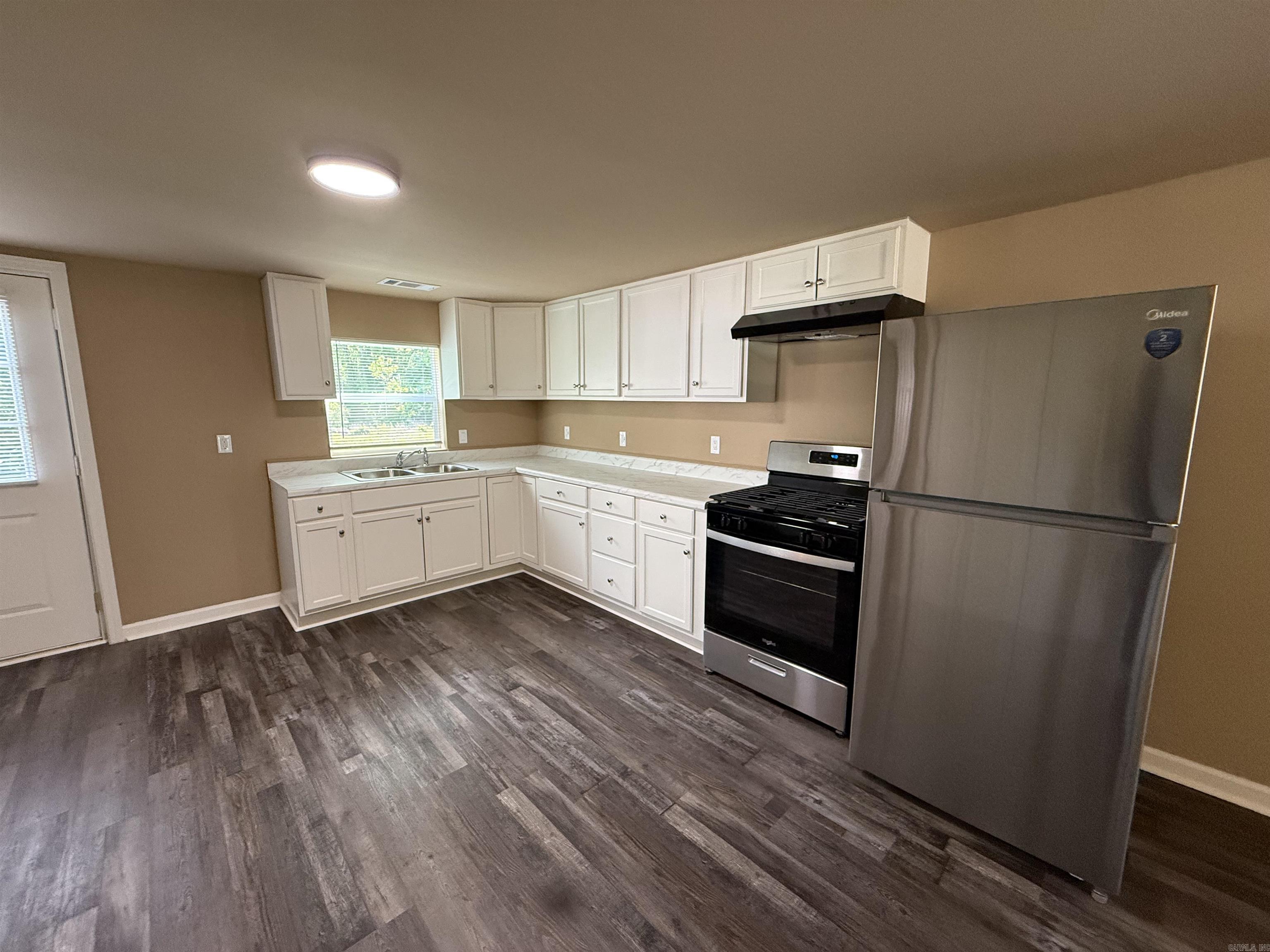 Works - Residential Lease