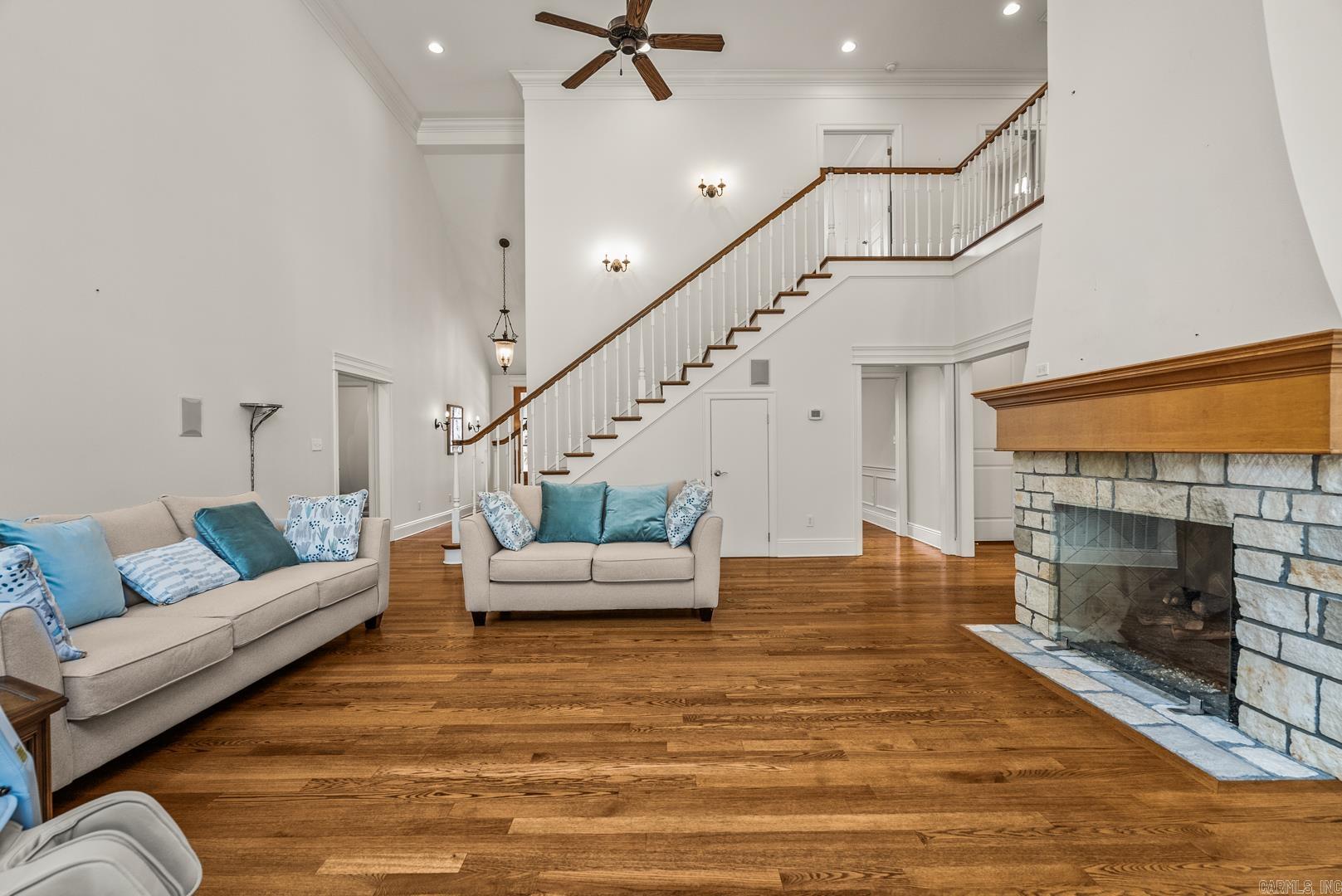 CHENAL DOWNS - Residential