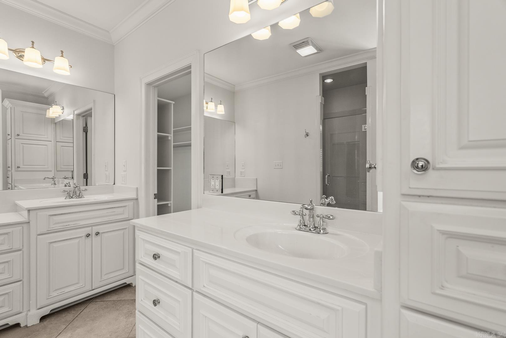 CHENAL DOWNS - Residential