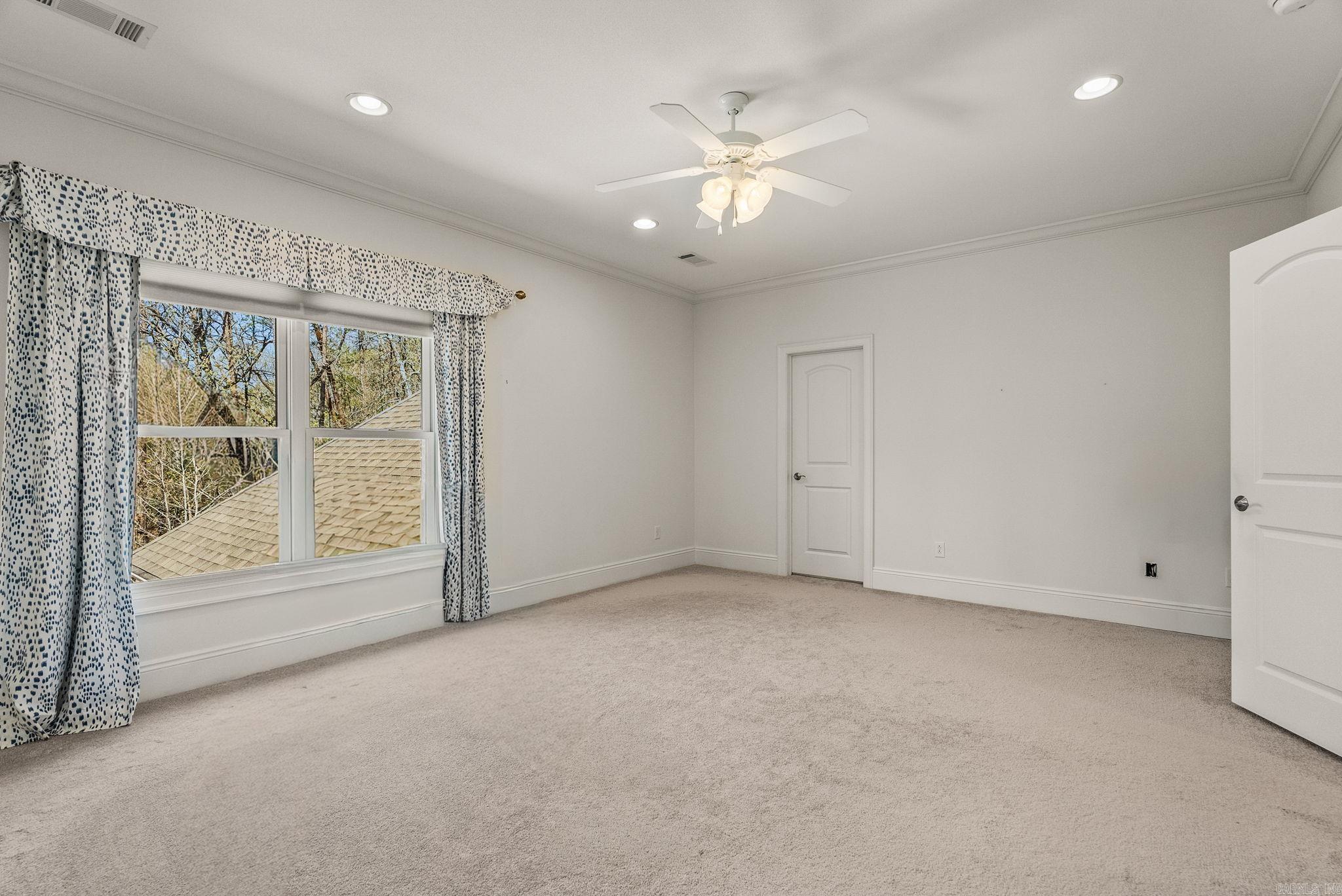 CHENAL DOWNS - Residential