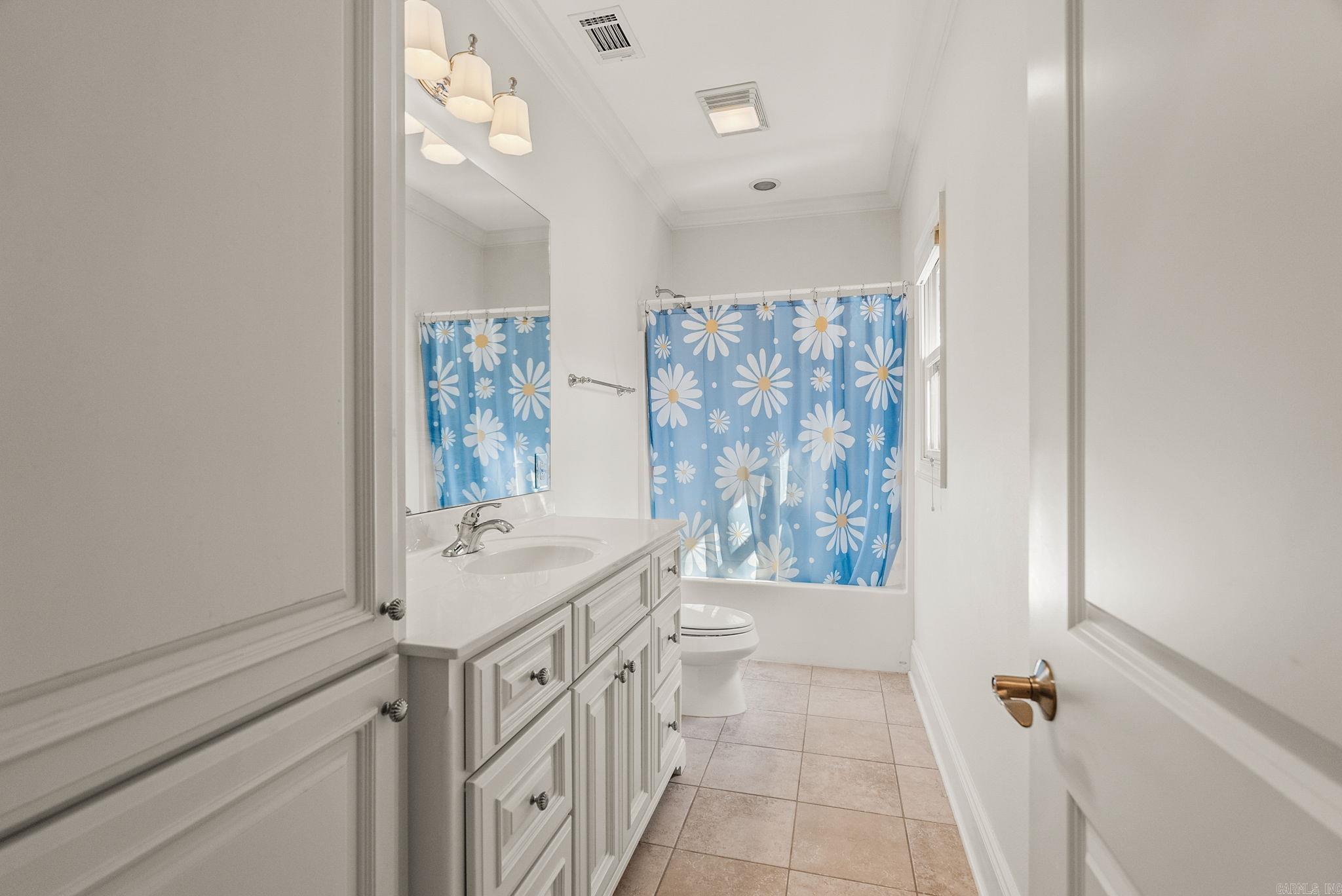 CHENAL DOWNS - Residential