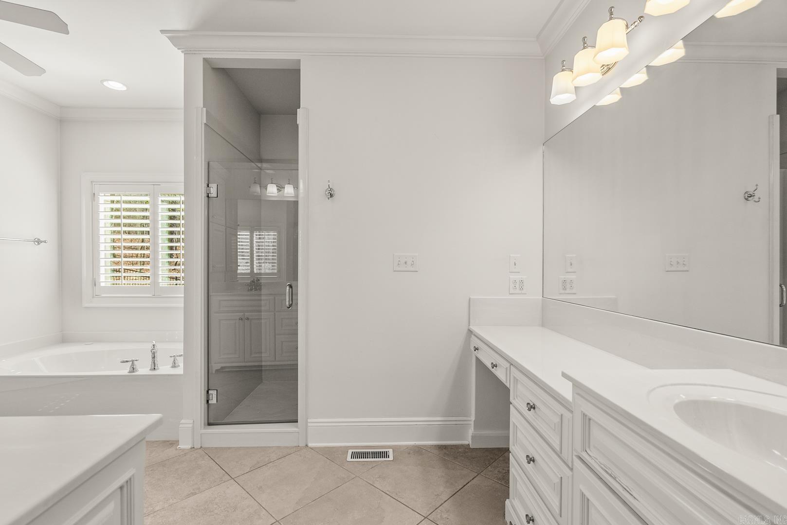 CHENAL DOWNS - Residential