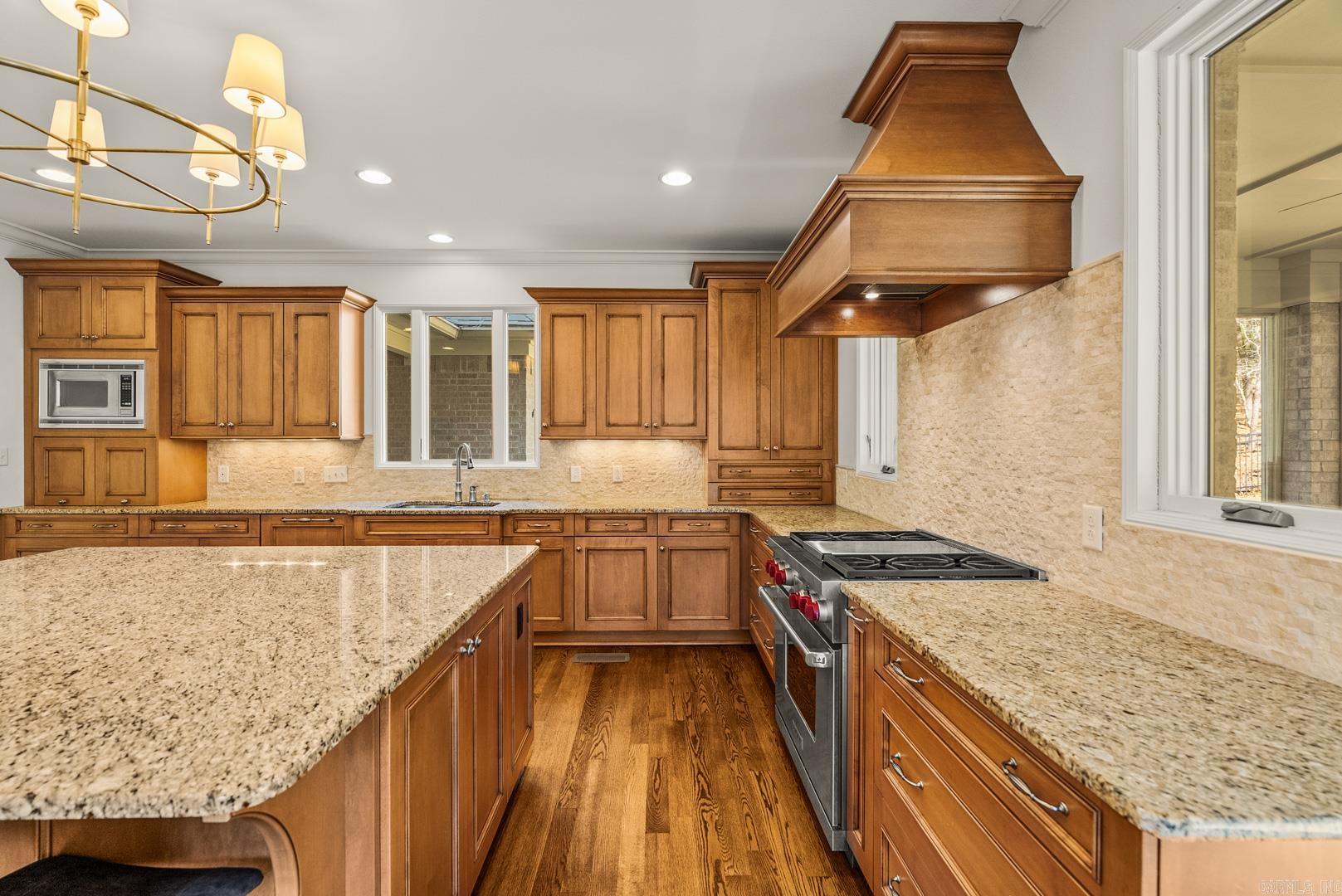 CHENAL DOWNS - Residential