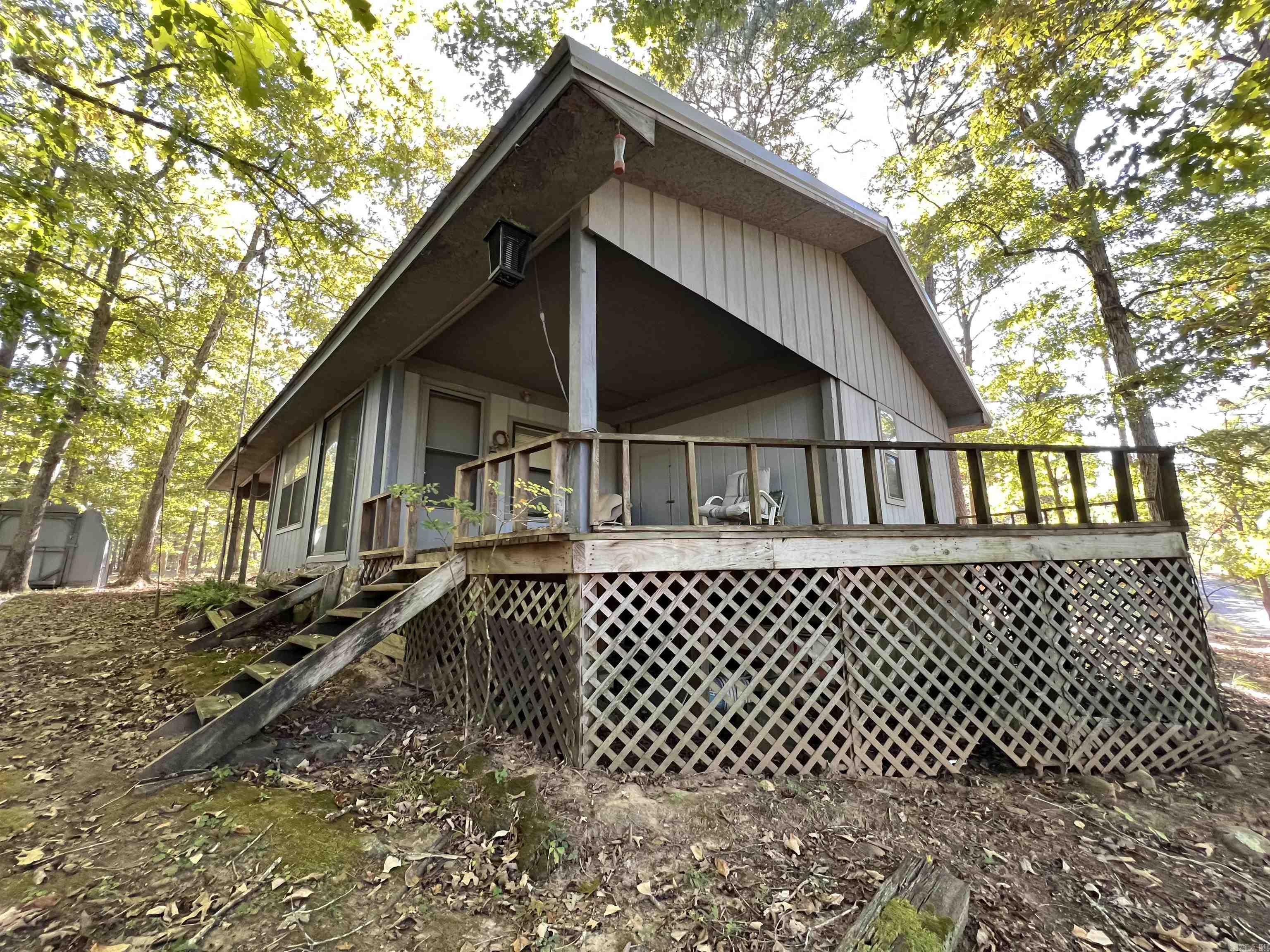TOMAHAWK VILLAGE - Residential