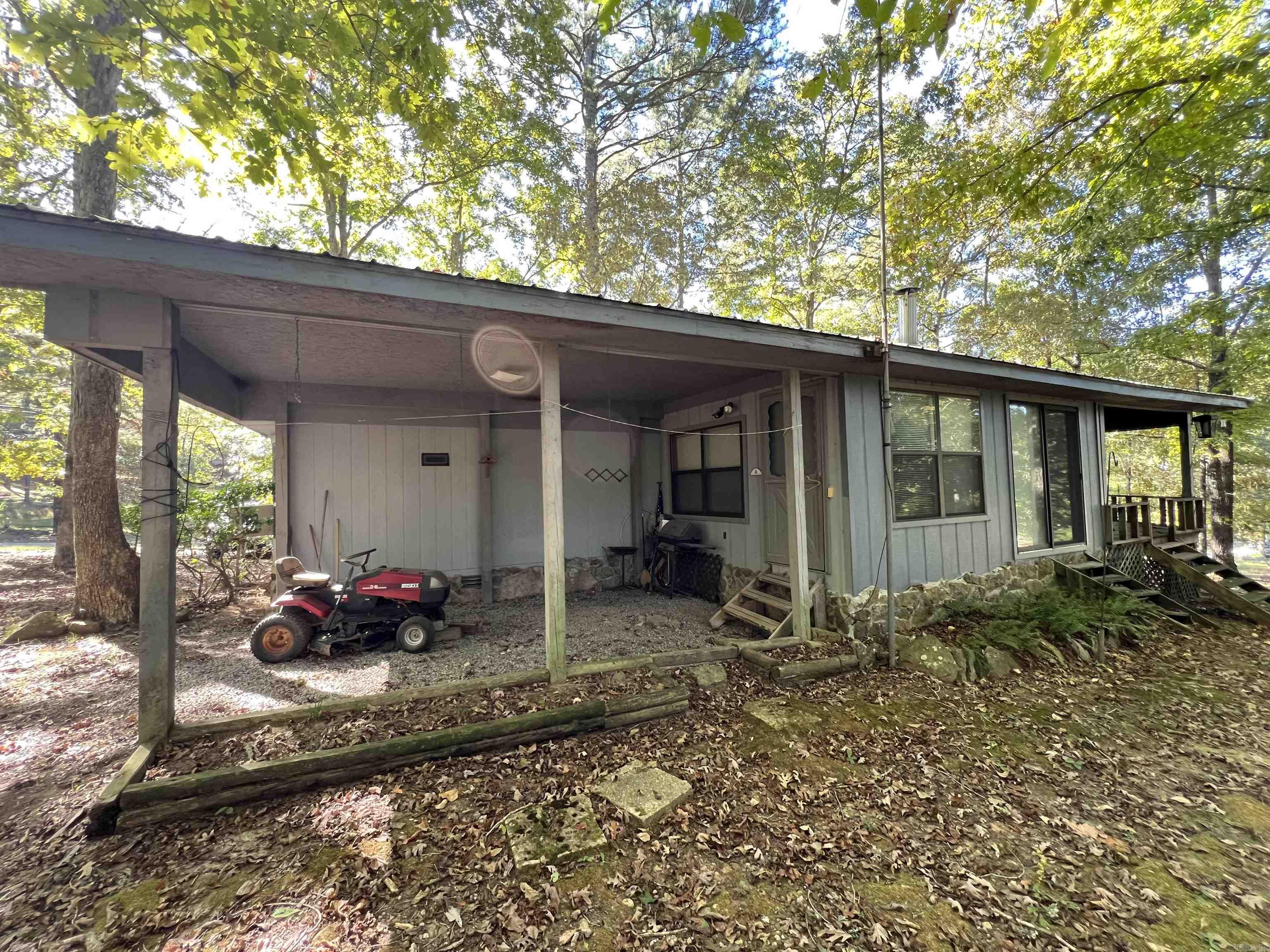 TOMAHAWK VILLAGE - Residential