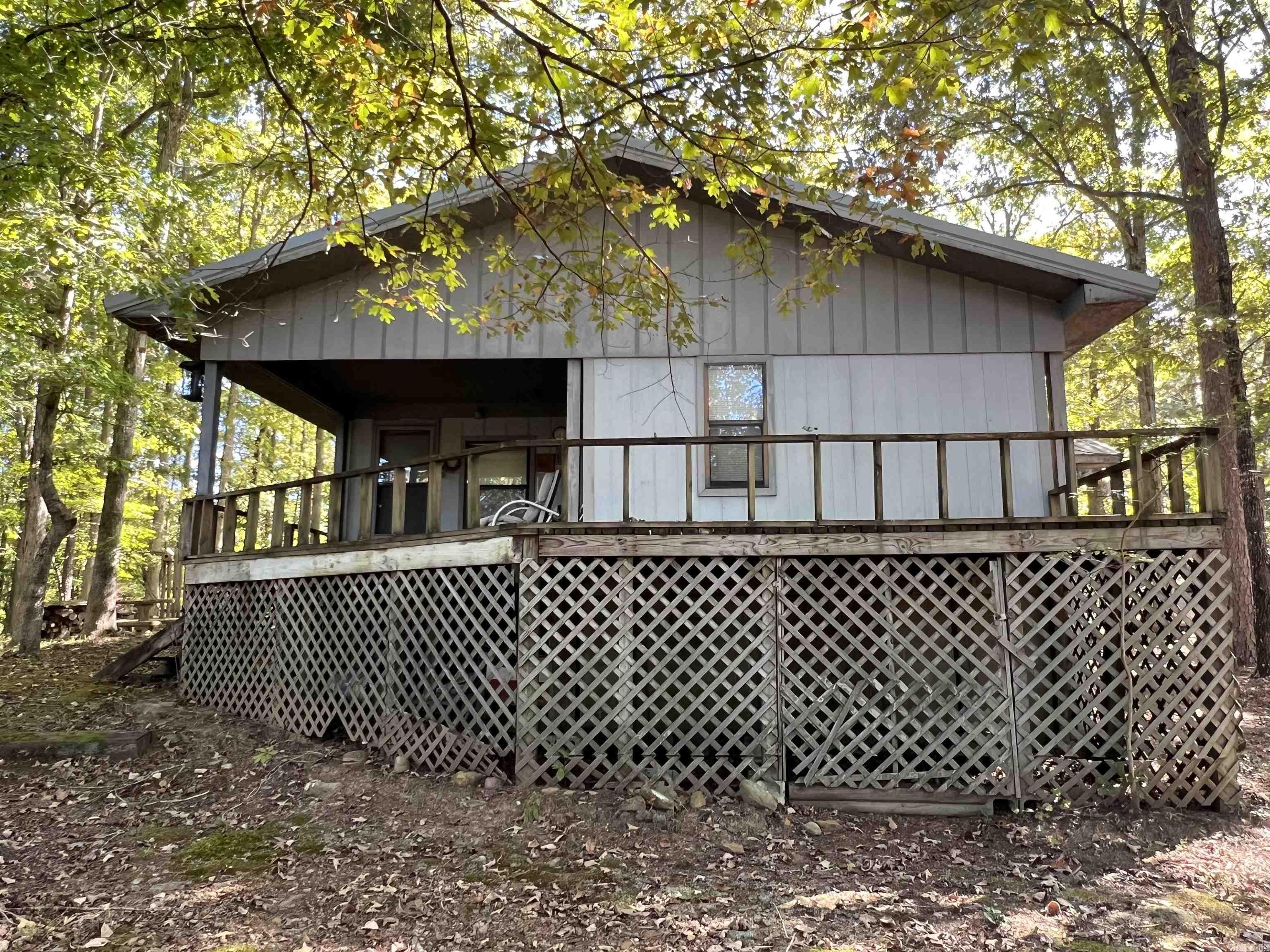 TOMAHAWK VILLAGE - Residential