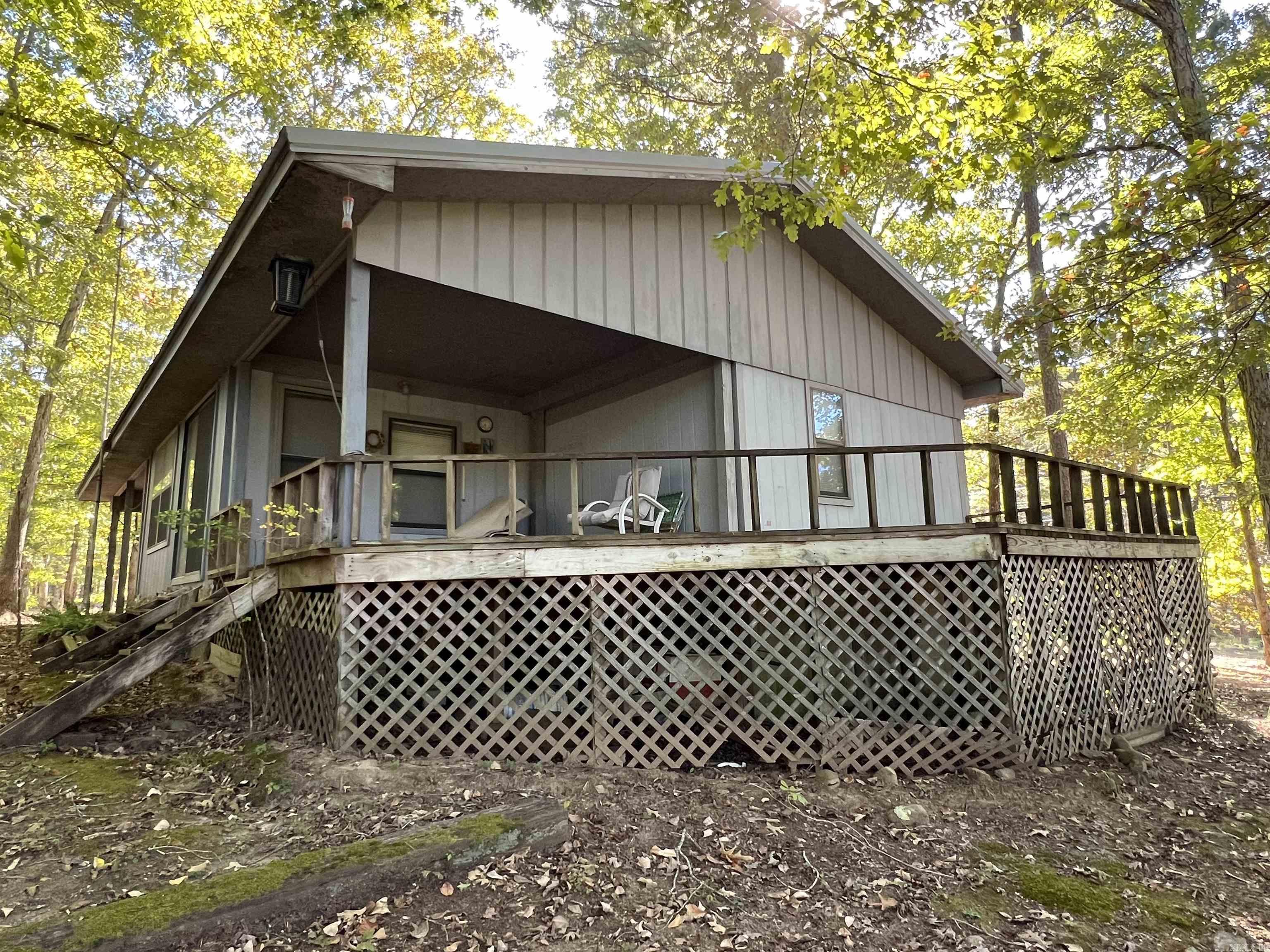 TOMAHAWK VILLAGE - Residential