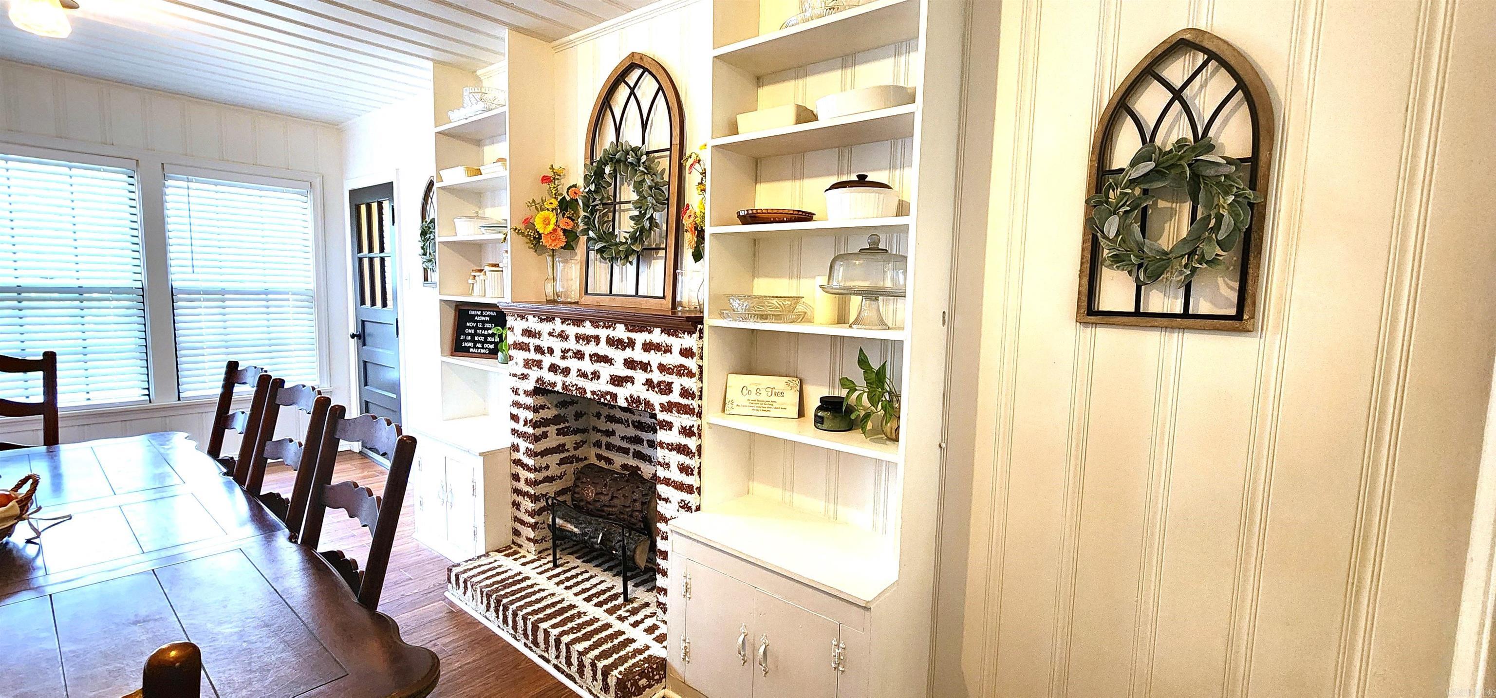 Thompson Heights - Residential