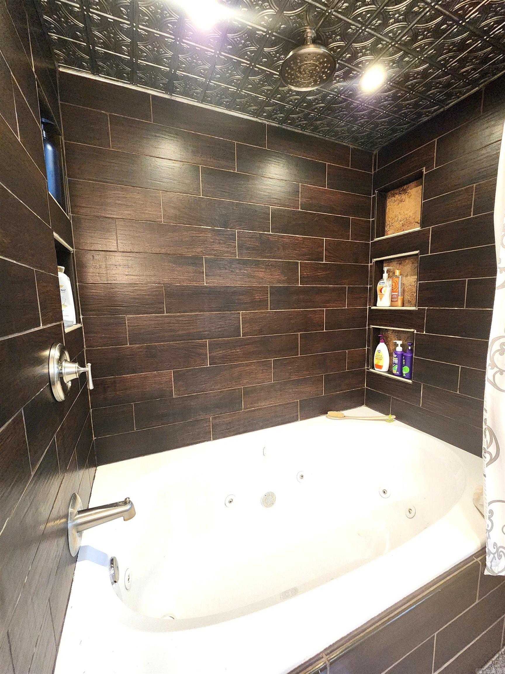 Thompson Heights - Residential