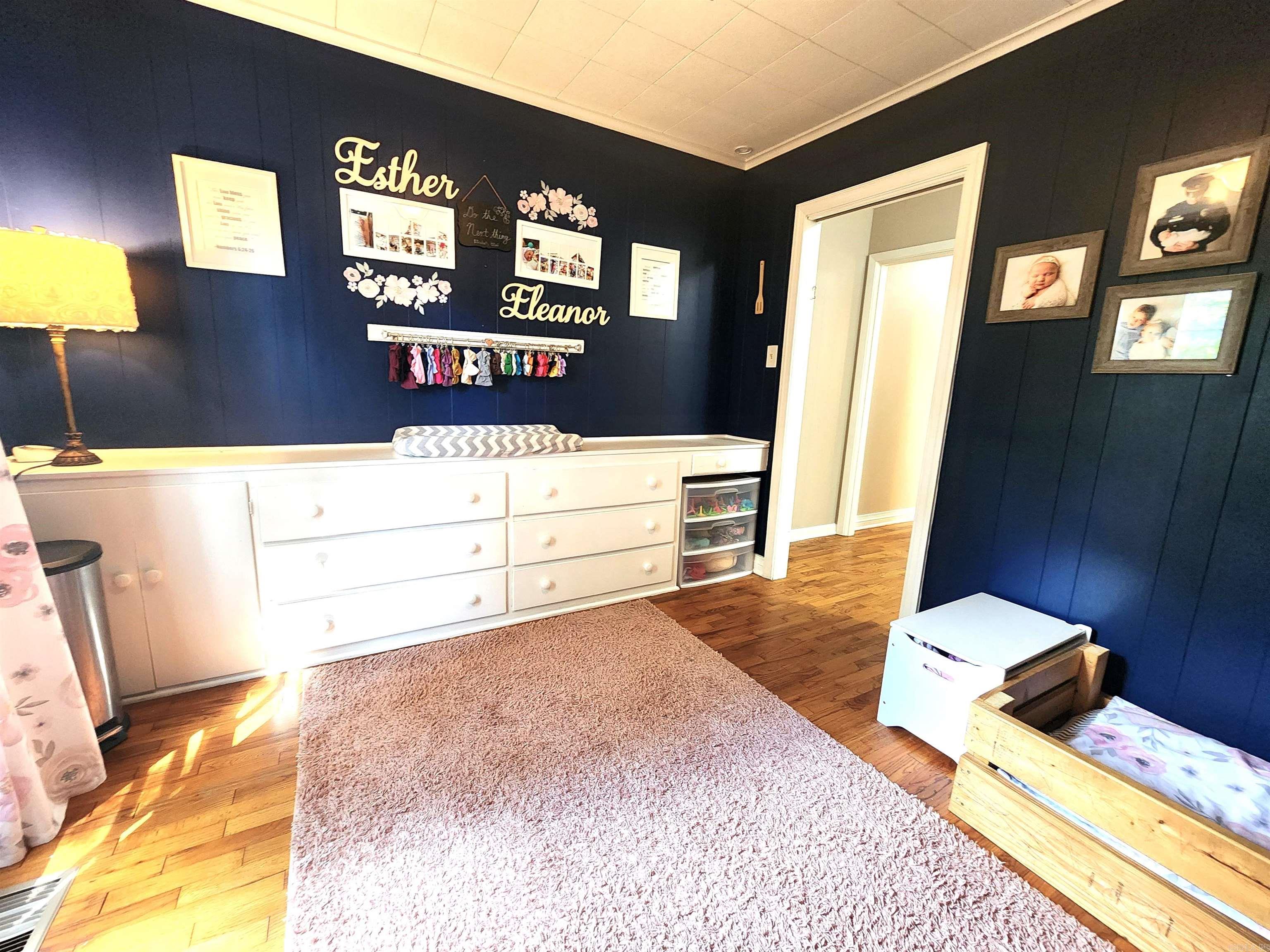 Thompson Heights - Residential