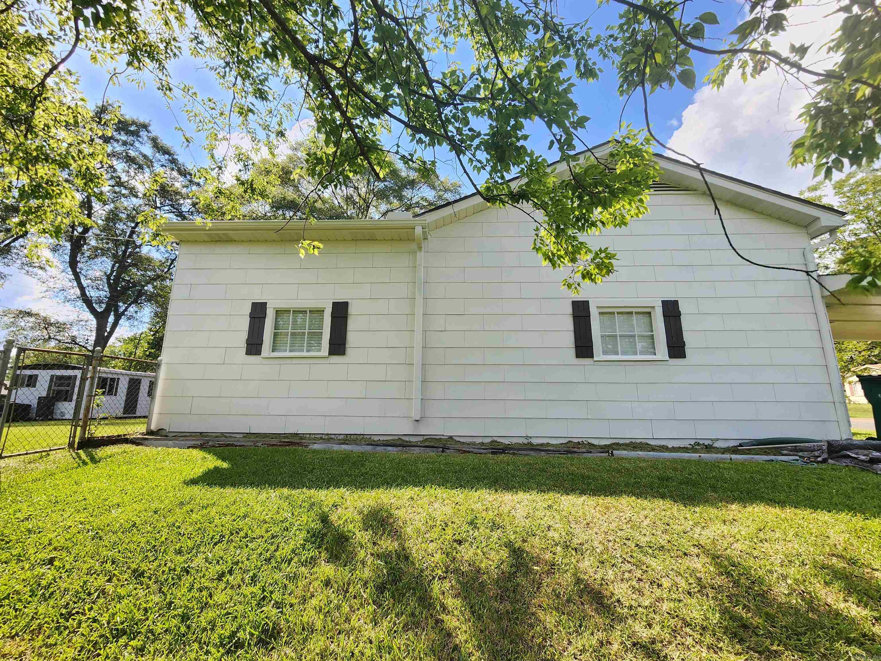 Thompson Heights - Residential