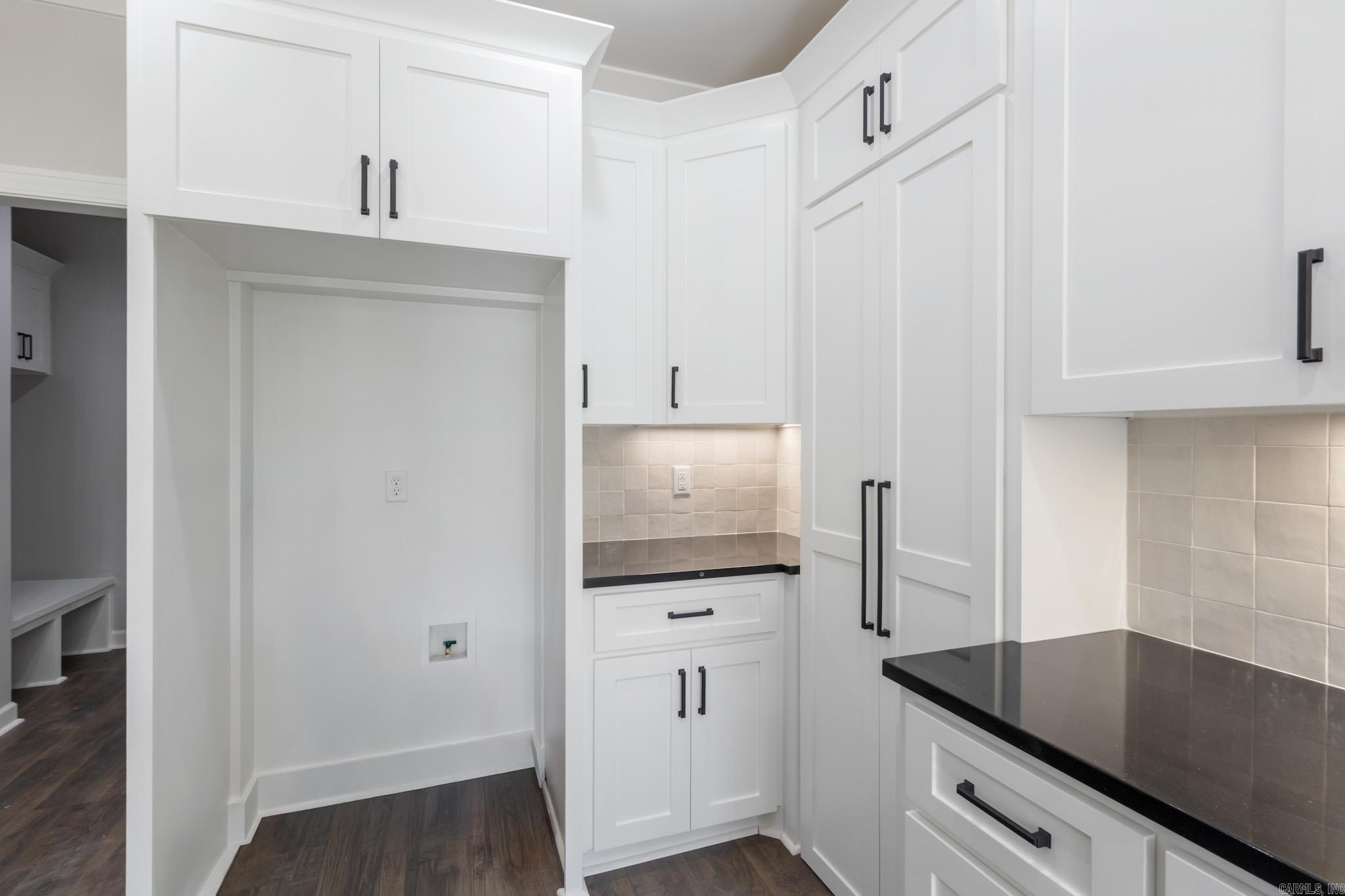 MILLERS GLENN - Residential