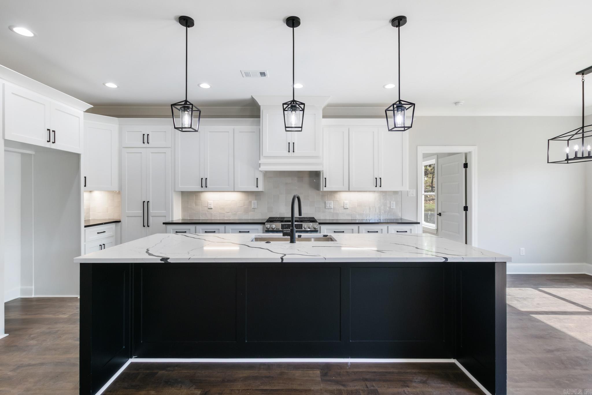 MILLERS GLENN - Residential