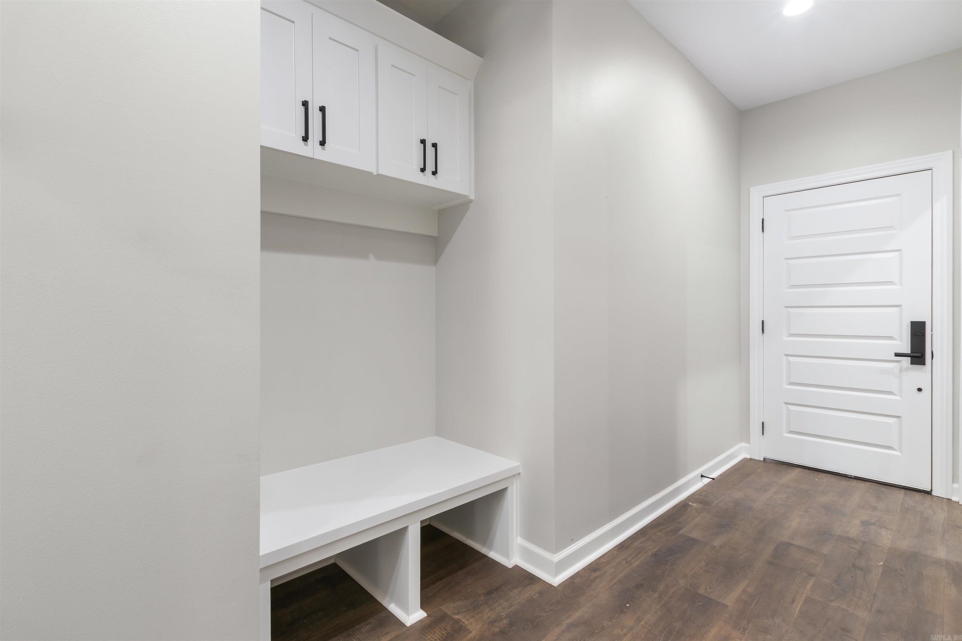 MILLERS GLENN - Residential