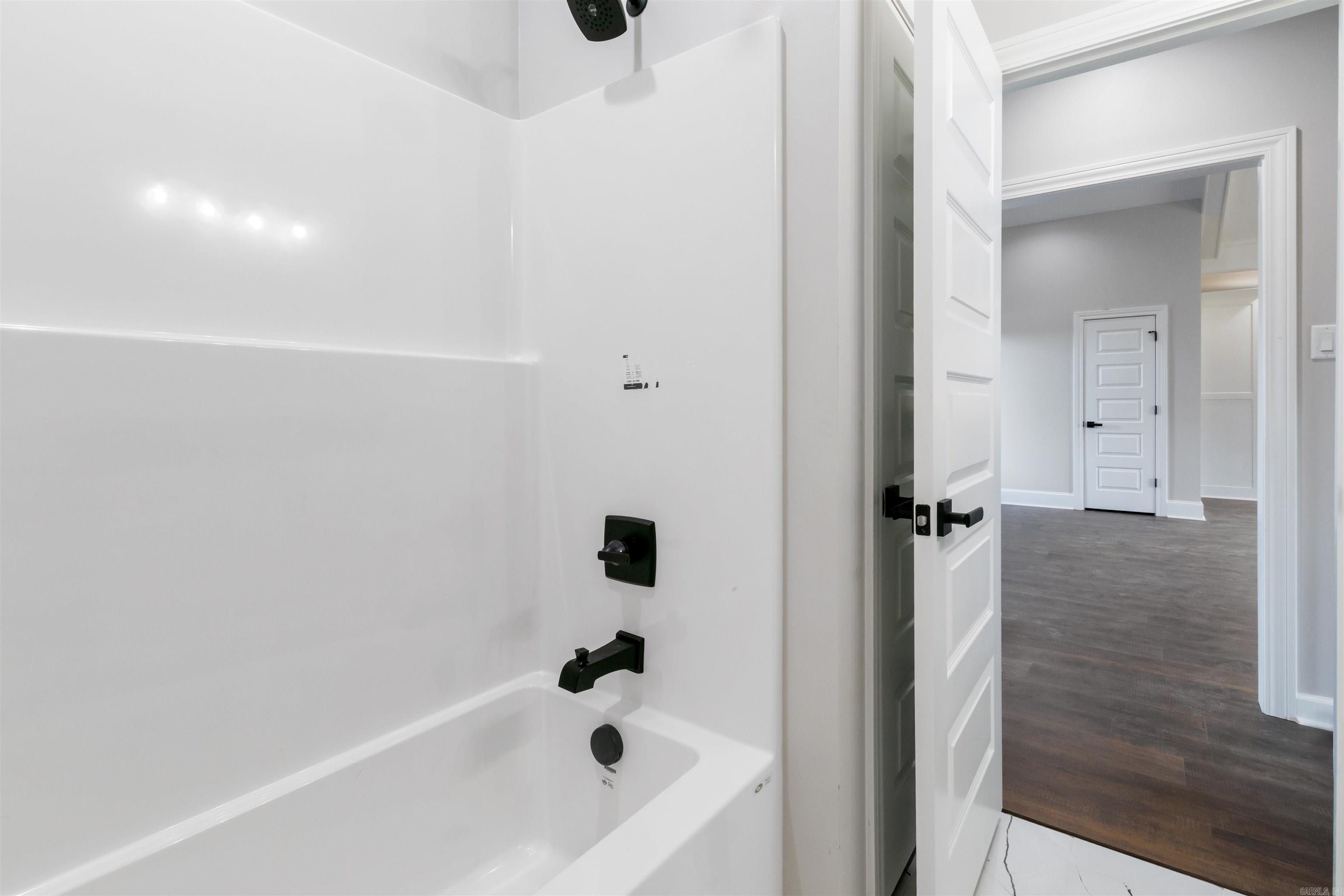 MILLERS GLENN - Residential